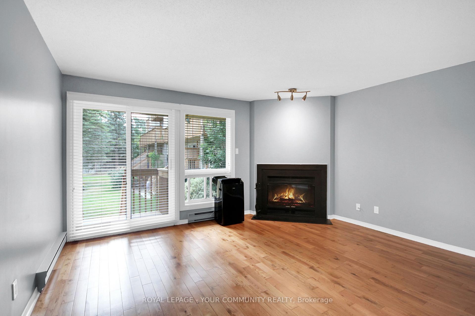 Photo 11 of 402 Briston Private, Ottawa, Hunt Club Park — HOMEH