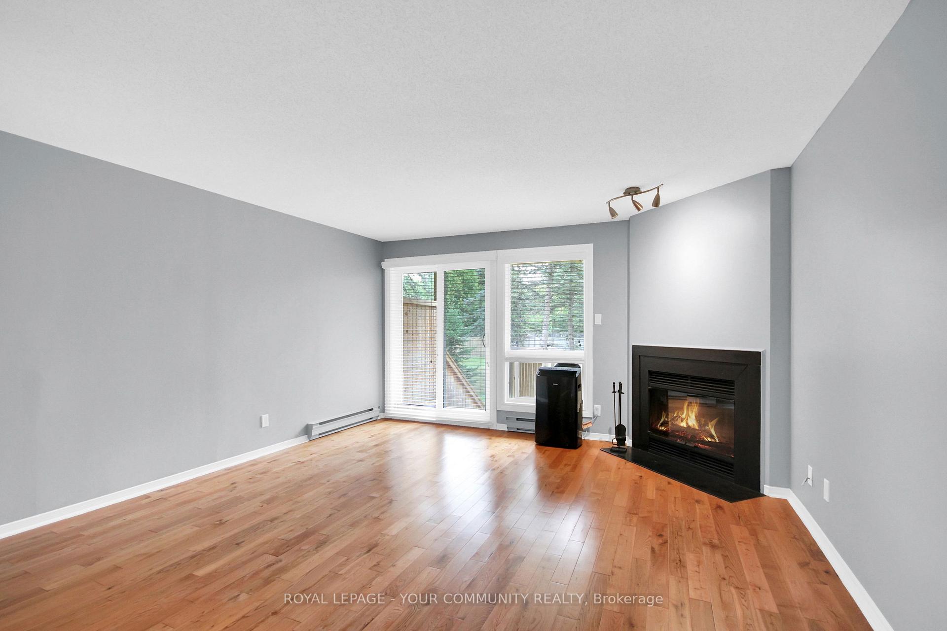 Photo 12 of 402 Briston Private, Ottawa, Hunt Club Park — HOMEH