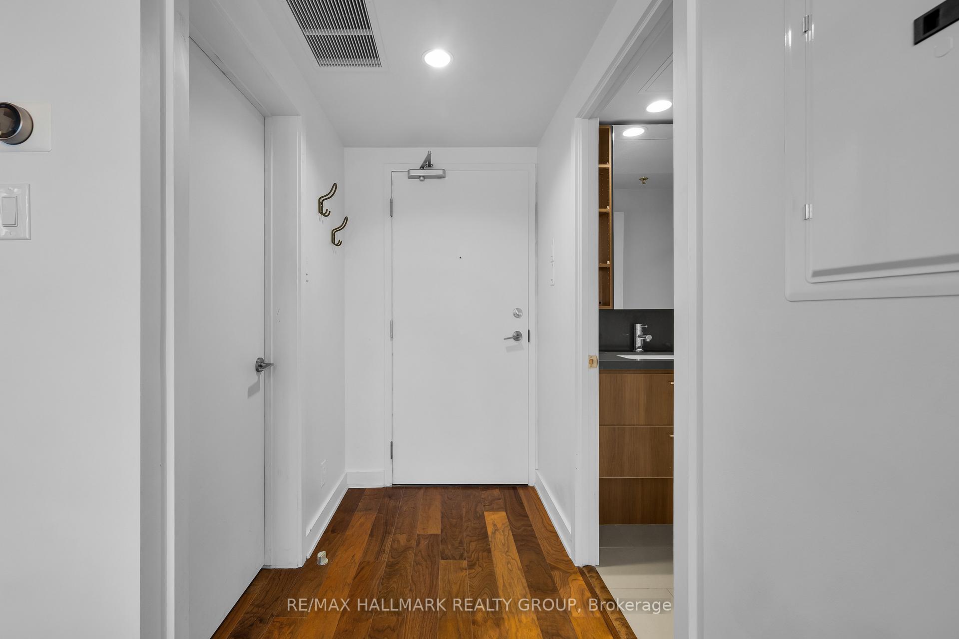 Photo 3 of Unit 638, 340 McLeod Street, Ottawa, Ottawa Centre — HOMEH