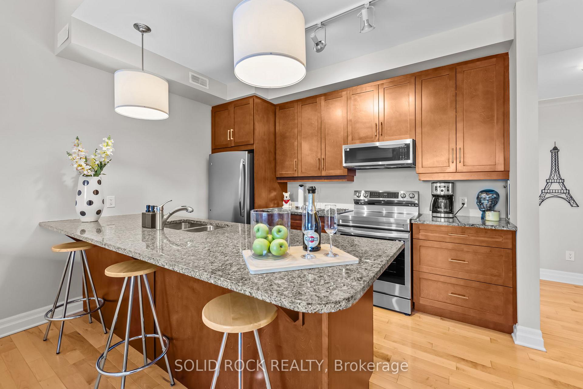 Photo 9 of 22 Meach Private, Ottawa, Stittsville (South) — HOMEH