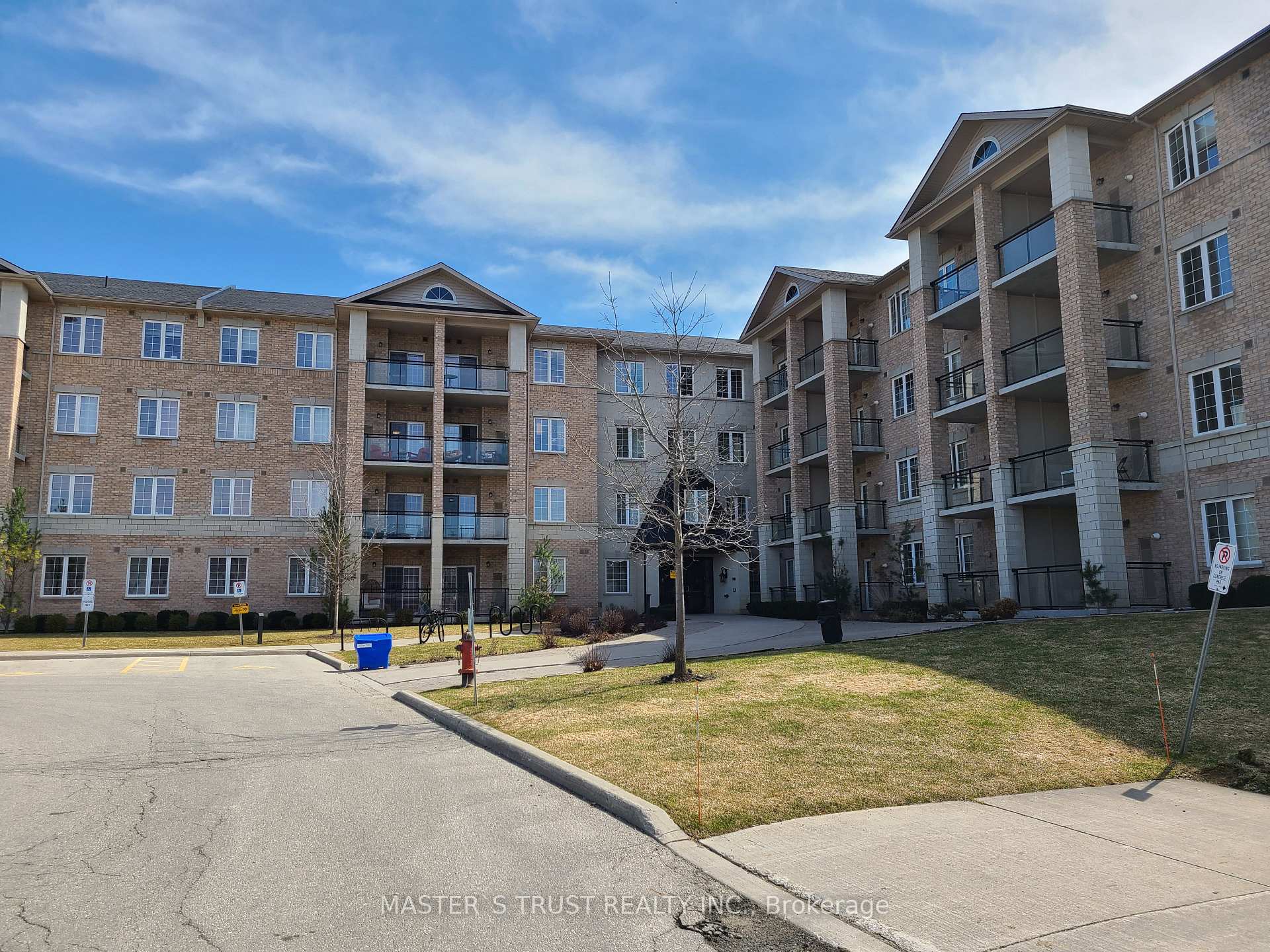 Front of Unit 323, 1077 Gordon Street