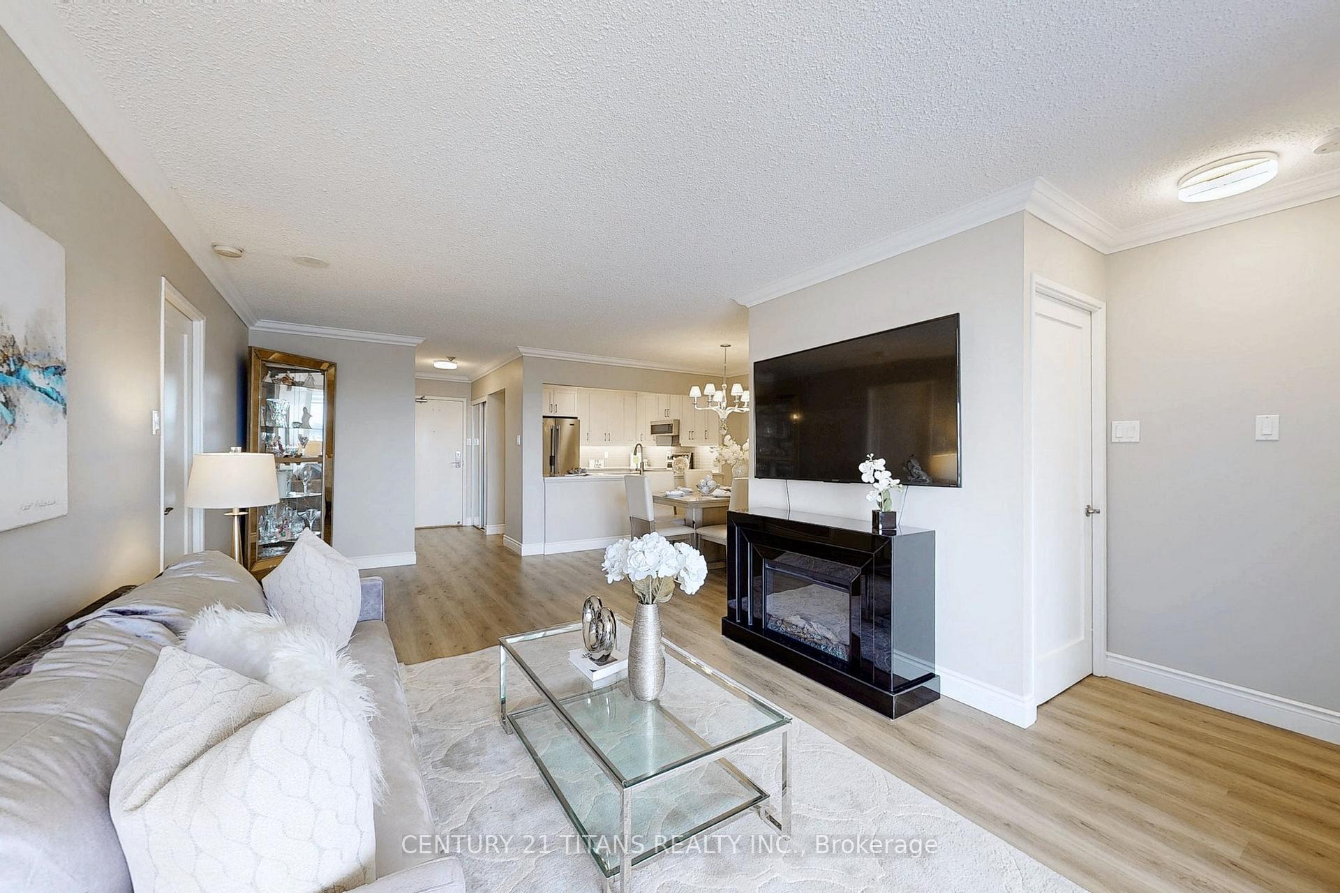 Photo 3 of Unit 516, 1890 Valley Farm Road, Pickering, Town Centre — HOMEH
