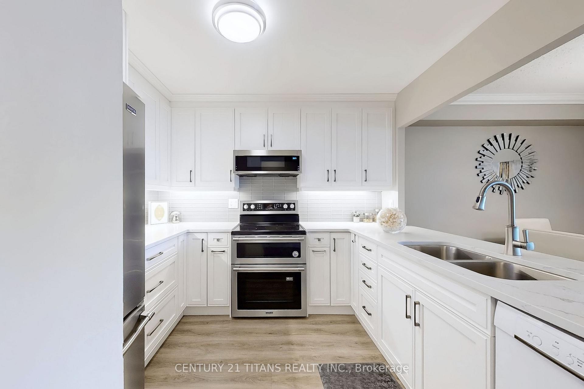 Photo 9 of Unit 516, 1890 Valley Farm Road, Pickering, Town Centre — HOMEH