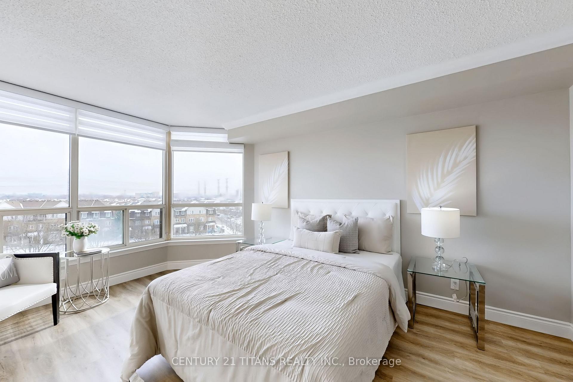 Photo 12 of Unit 516, 1890 Valley Farm Road, Pickering, Town Centre — HOMEH
