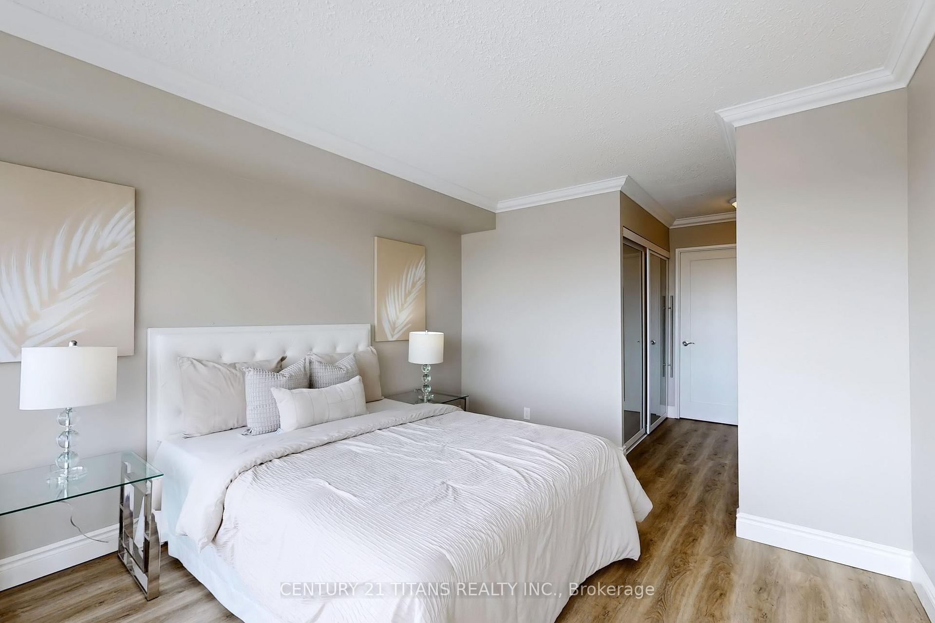 Photo 14 of Unit 516, 1890 Valley Farm Road, Pickering, Town Centre — HOMEH