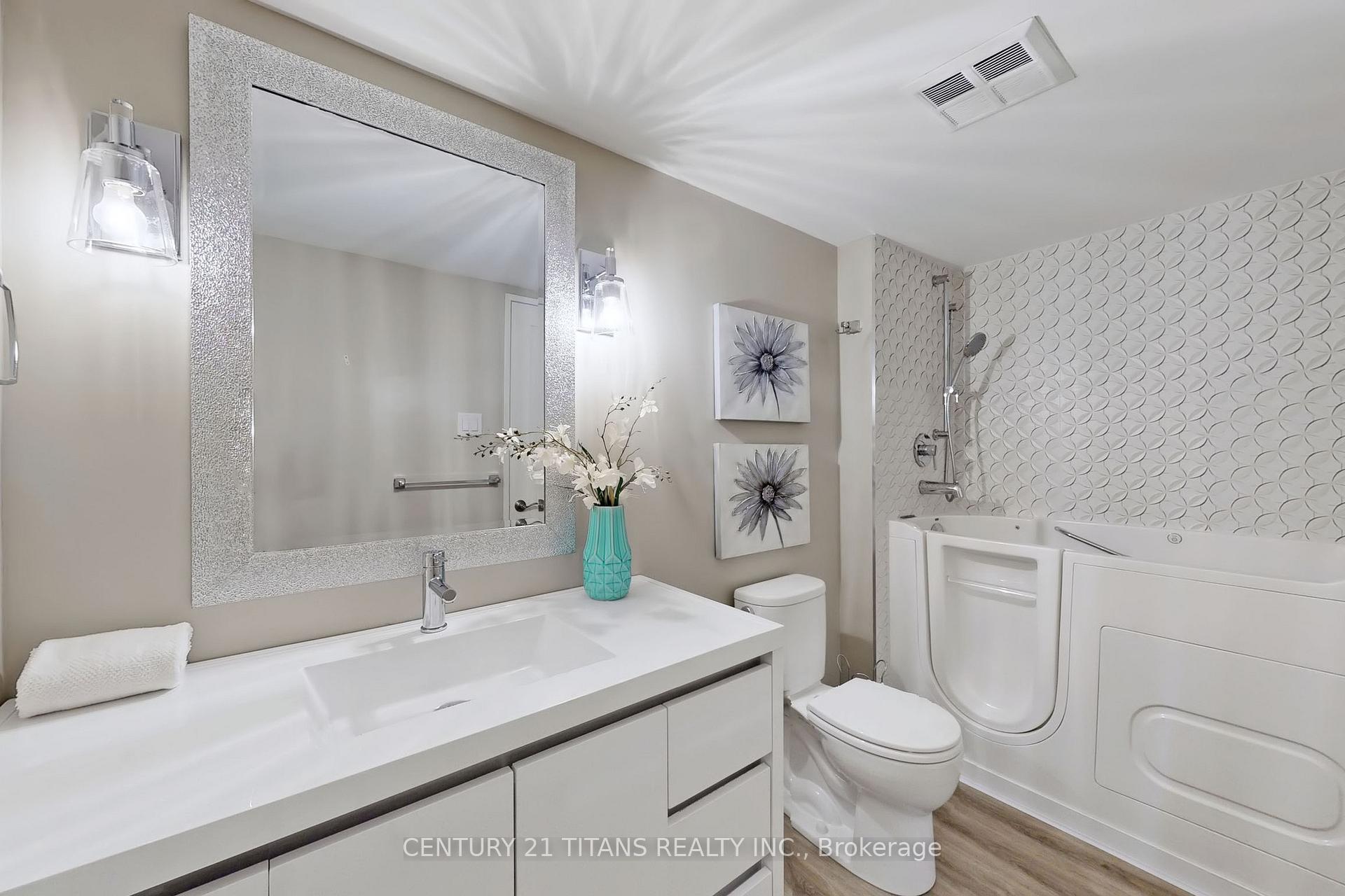 Photo 18 of Unit 516, 1890 Valley Farm Road, Pickering, Town Centre — HOMEH