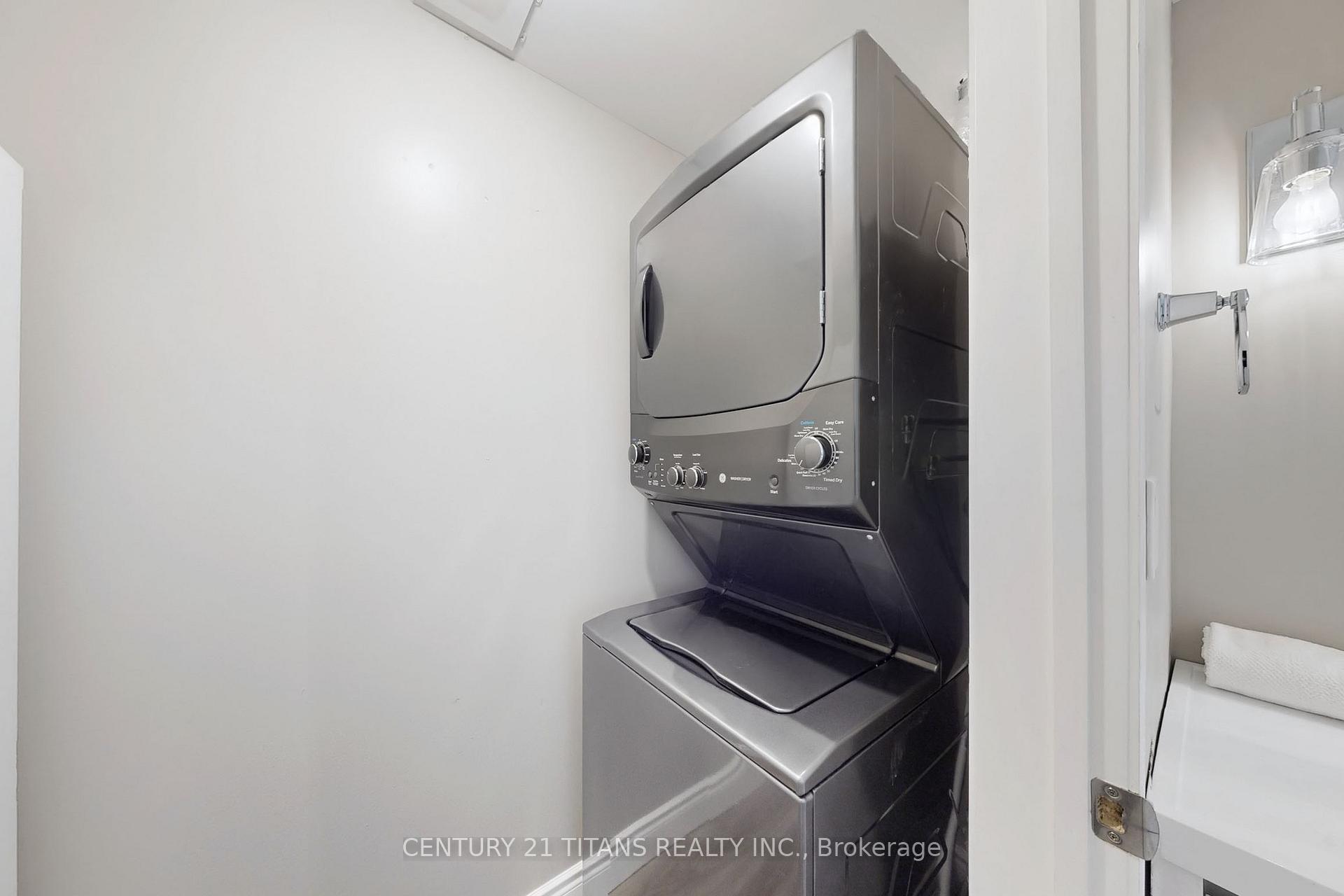 Photo 20 of Unit 516, 1890 Valley Farm Road, Pickering, Town Centre — HOMEH