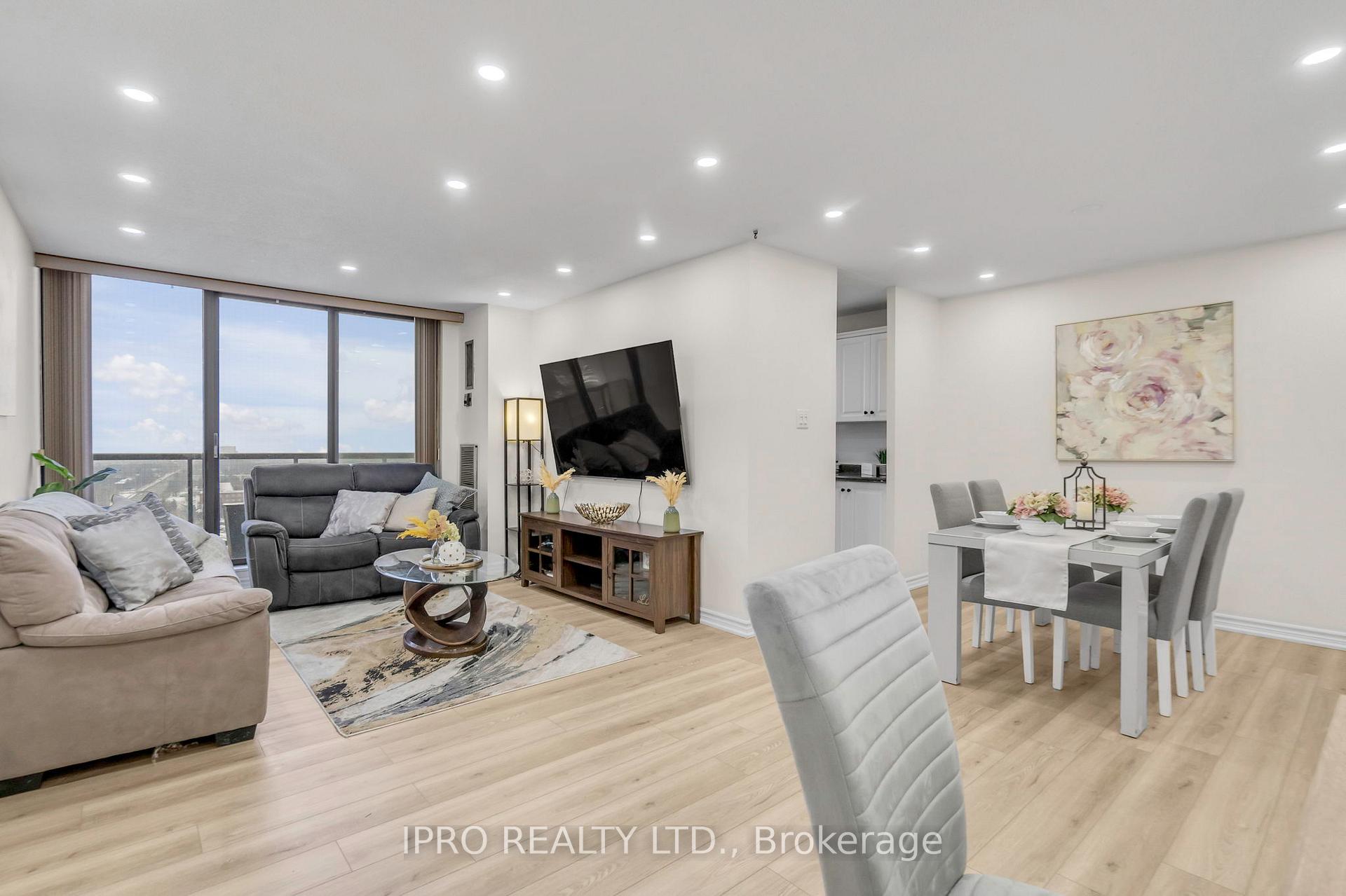 Front of Unit 1903, 21 Knightsbridge Road