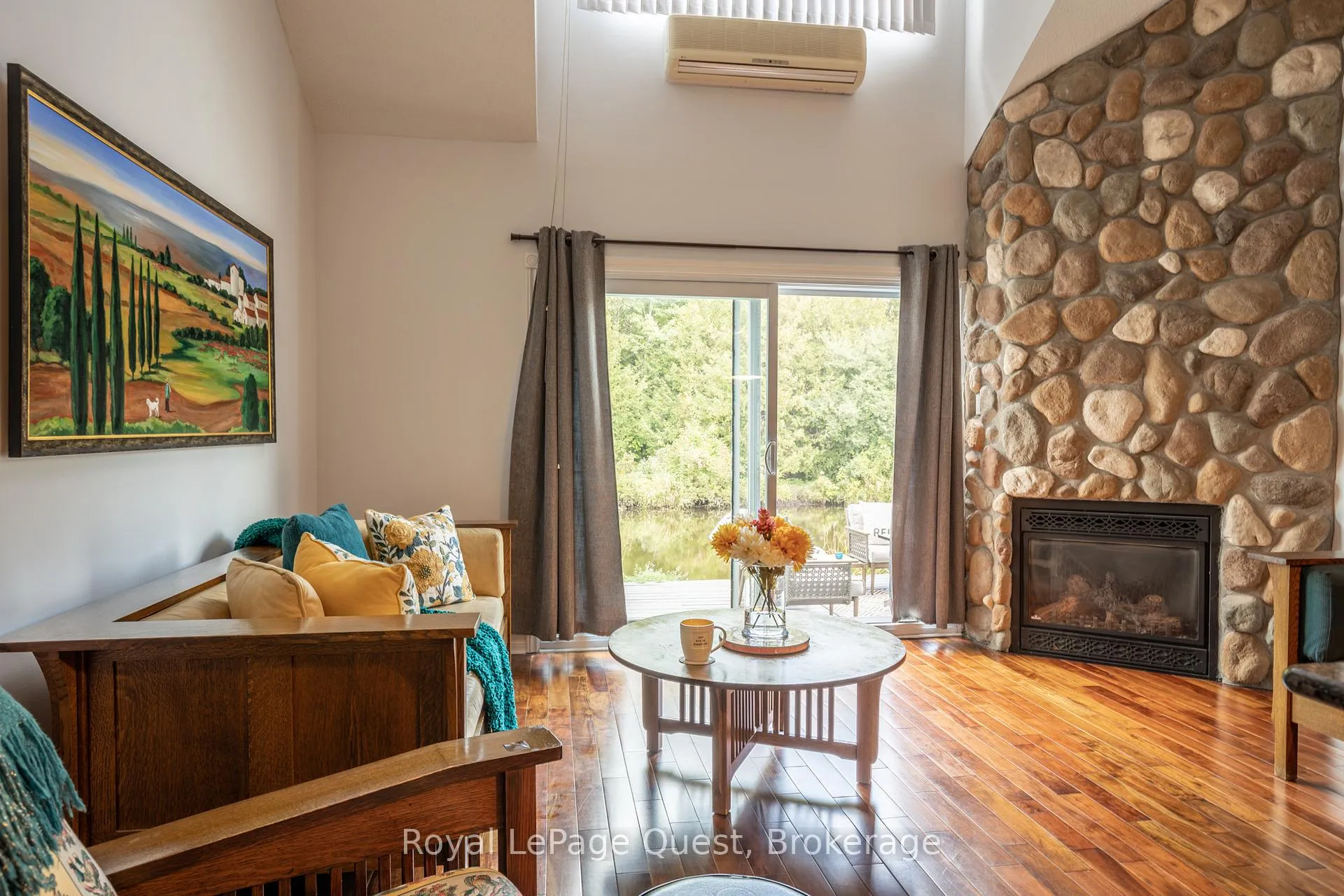 Photo 9 of Unit 8, 81 Laguna Parkway, Ramara, Rural Ramara — HOMEH