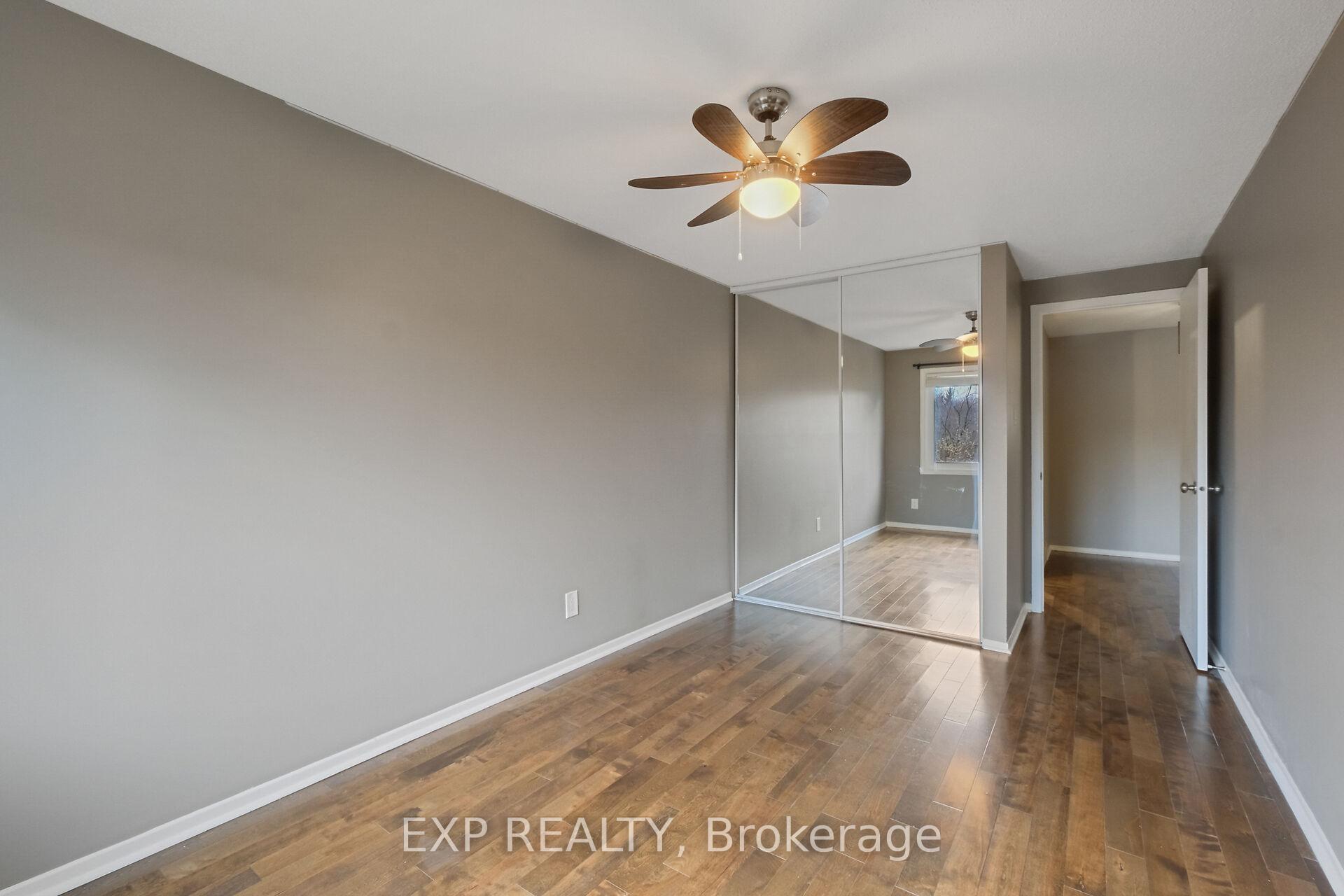 Photo 16 of 2133 Orient Park Drive, Ottawa, Blackburn Hamlet (South) — HOMEH
