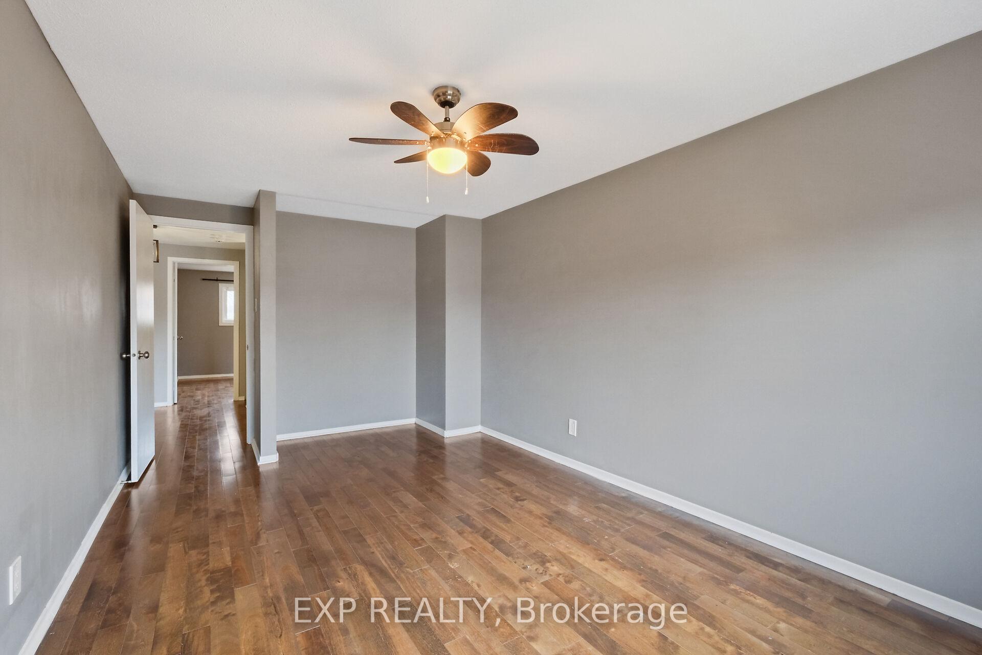 Photo 18 of 2133 Orient Park Drive, Ottawa, Blackburn Hamlet (South) — HOMEH