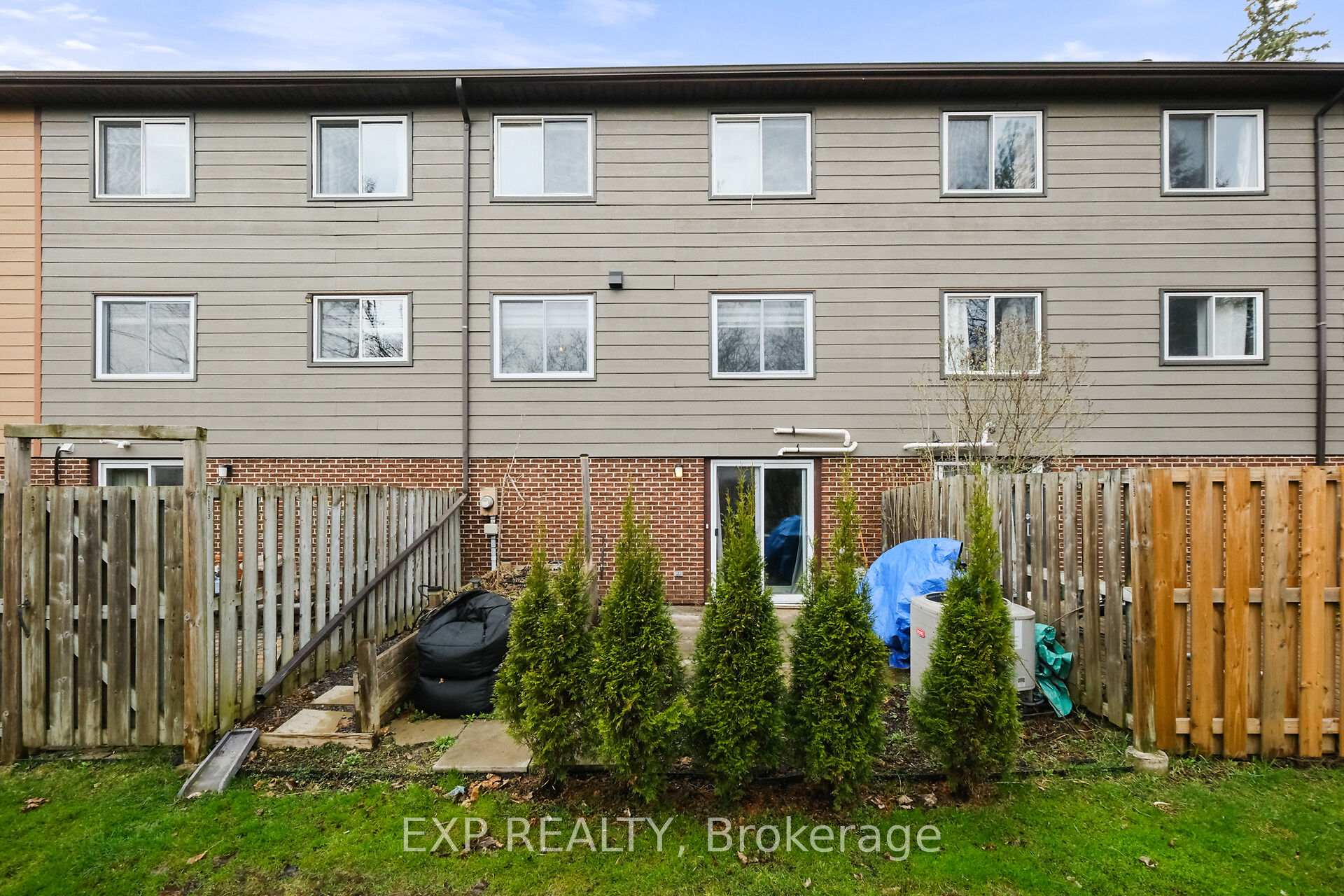 Photo 25 of 2133 Orient Park Drive, Ottawa, Blackburn Hamlet (South) — HOMEH
