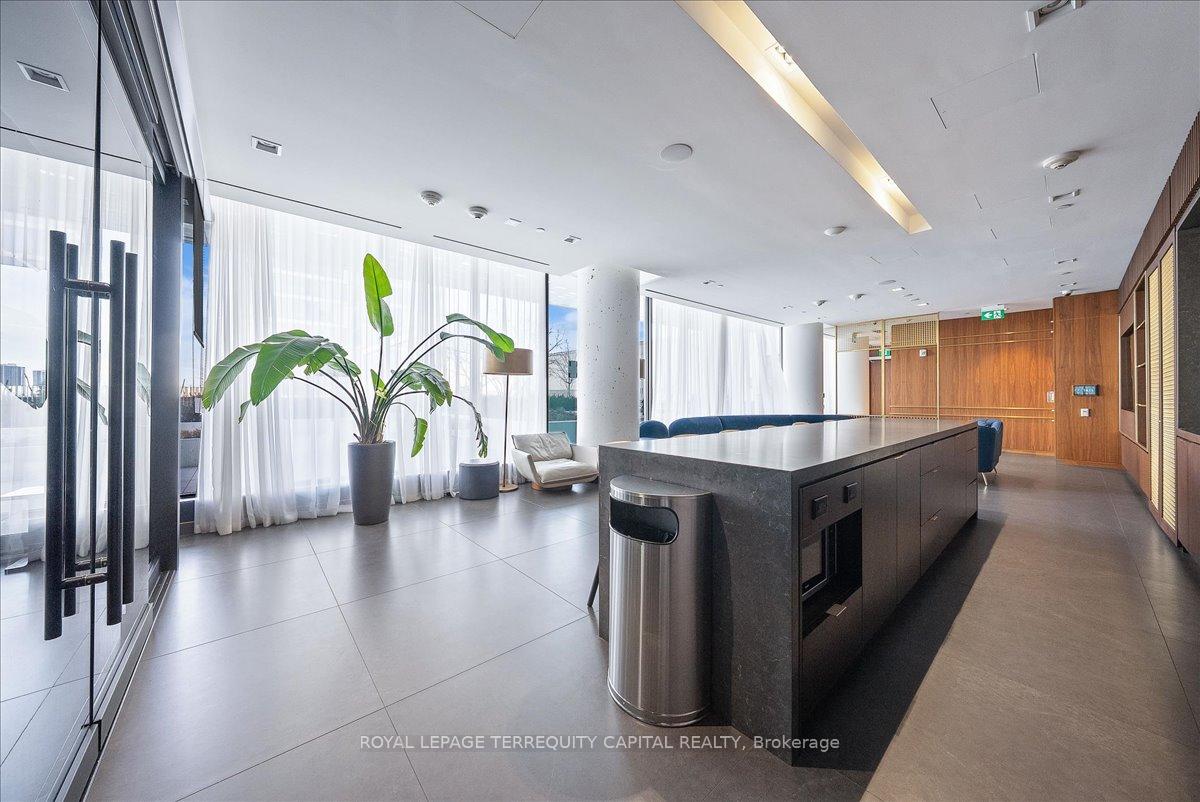 Photo 10 of Unit 1110, 950 Portage Parkway, Vaughan, Vaughan Corporate Centre — HOMEH