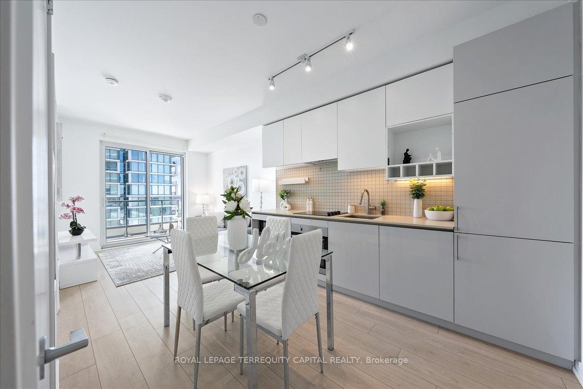 Photo 18 of Unit 1110, 950 Portage Parkway, Vaughan, Vaughan Corporate Centre — HOMEH