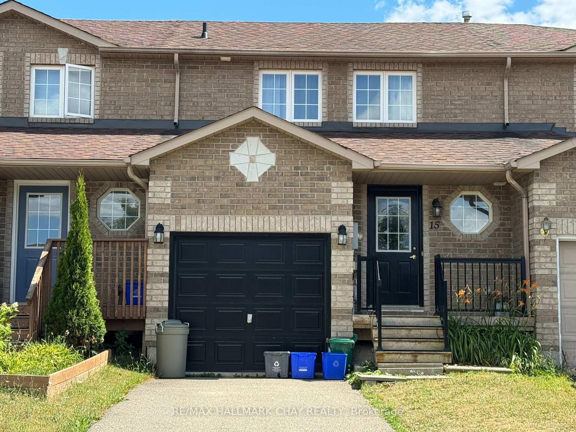 Photo 1 of 15 Coronation Parkway, Barrie, Innis-Shore — HOMEH