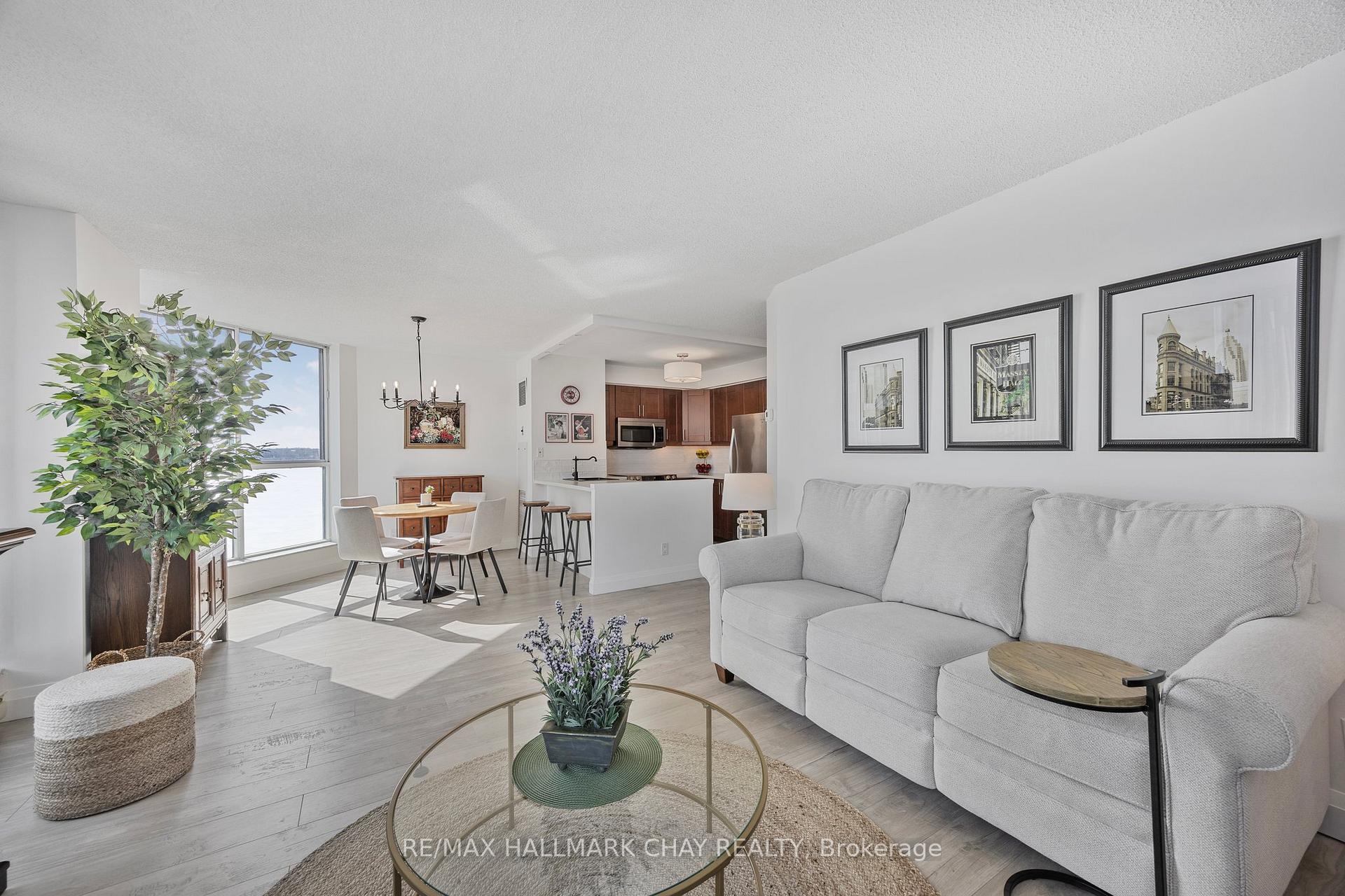 Photo 16 of Unit 811, 140 Dunlop Street E, Barrie, City Centre — HOMEH