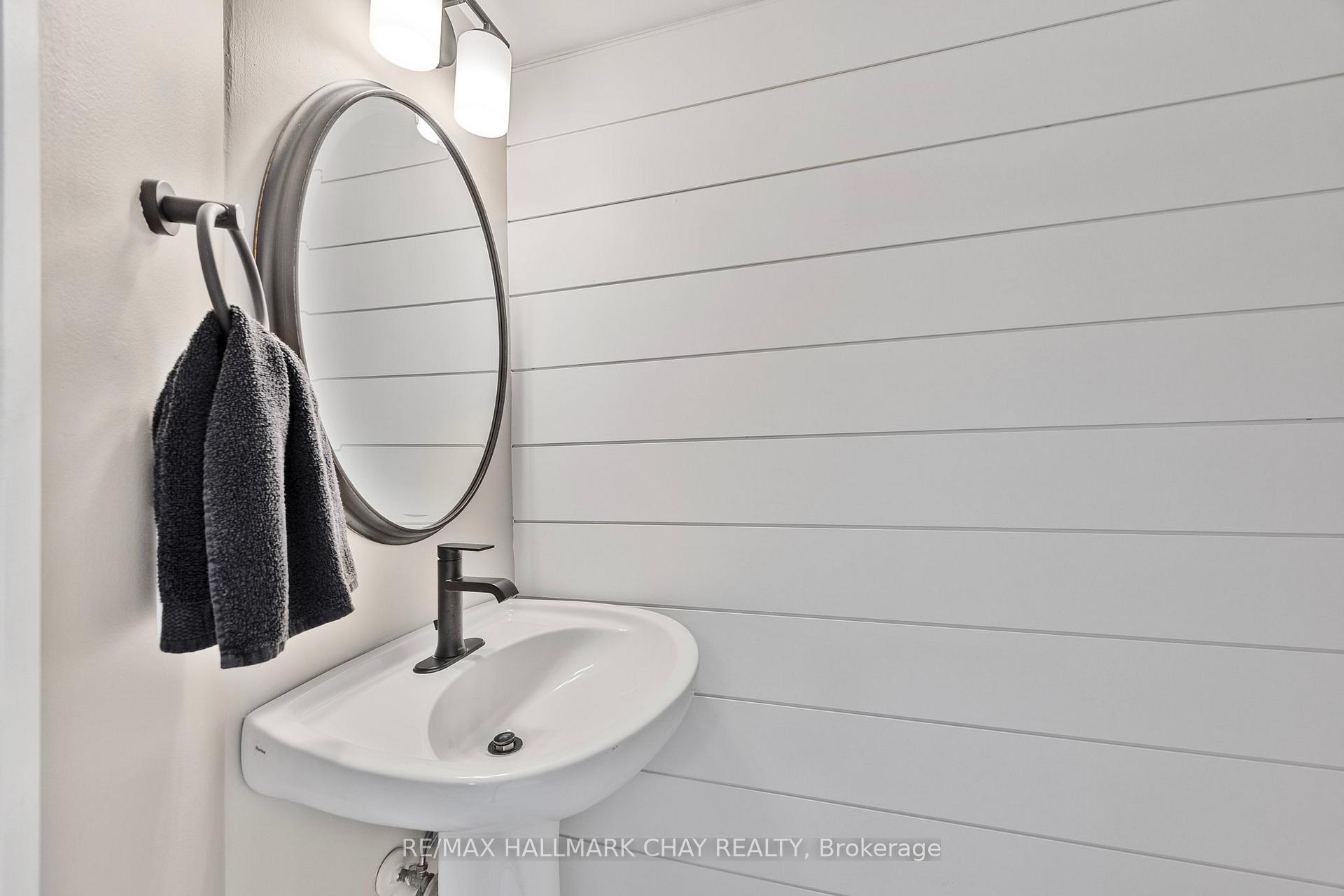 Photo 22 of Unit 811, 140 Dunlop Street E, Barrie, City Centre — HOMEH