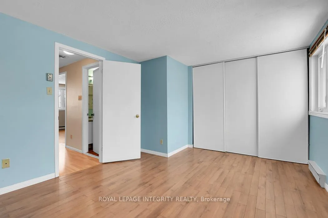 Photo 15 of 1312 Alness Court, Ottawa, Pineview — HOMEH