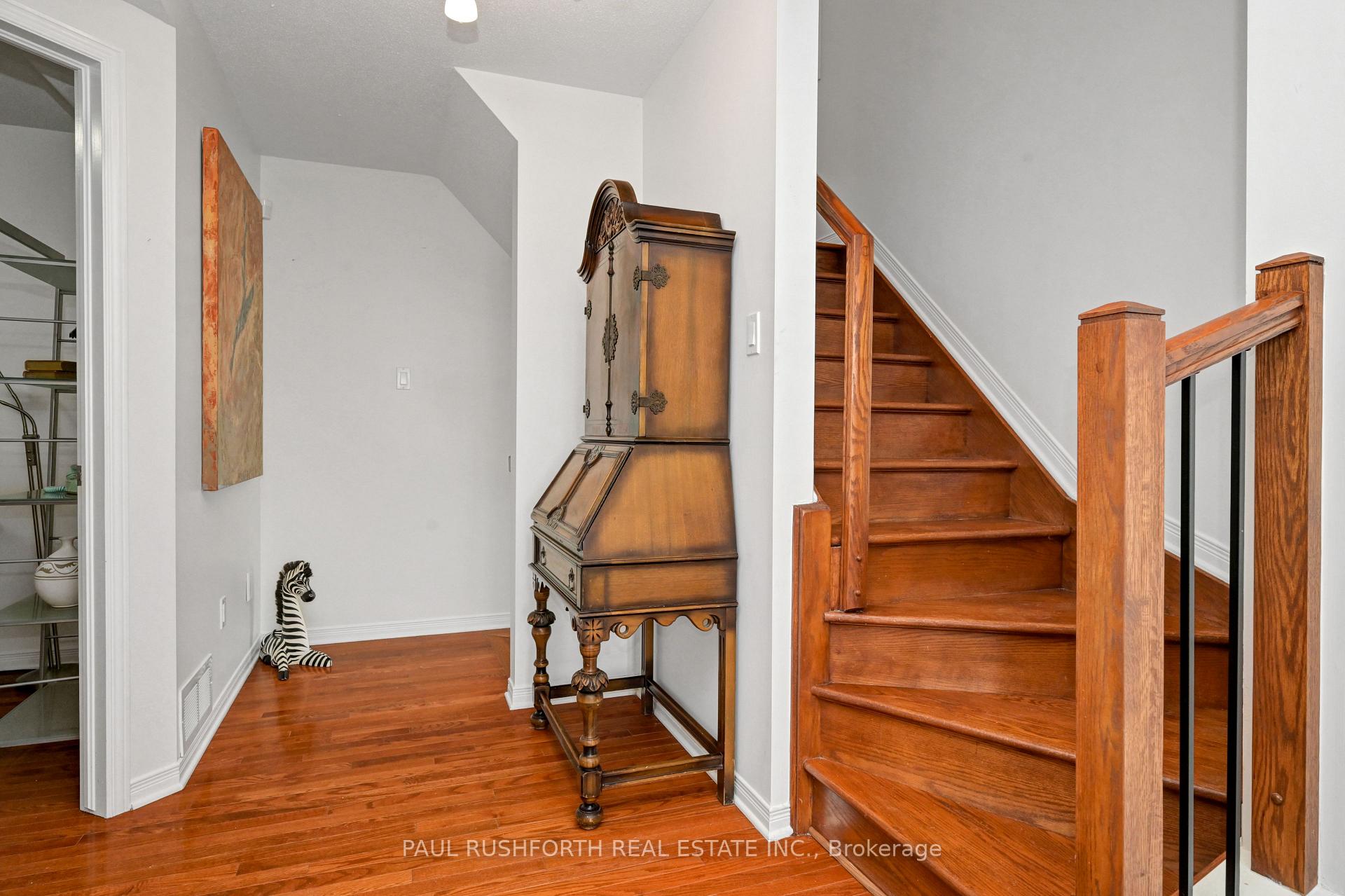 Photo 5 of 157 Corinth Private, Ottawa, Merivale Industrial Park/Citiplace — HOMEH