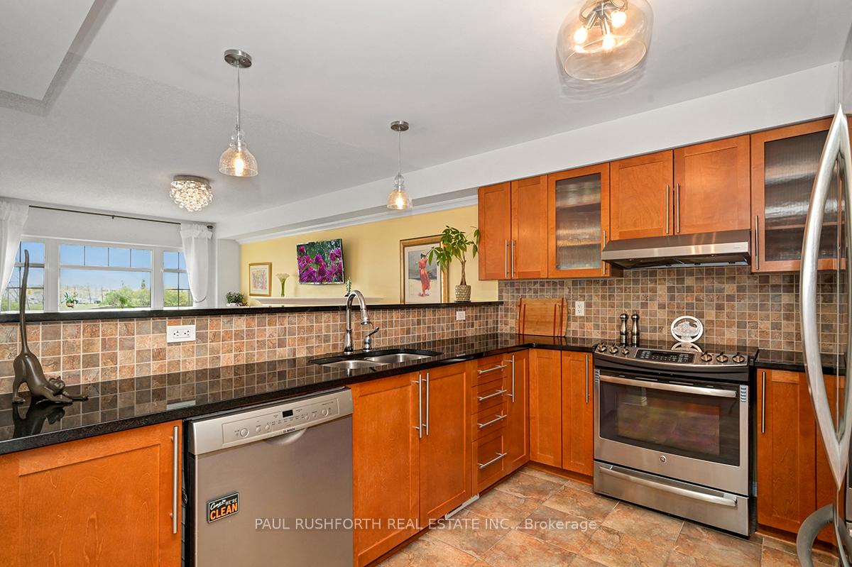 Photo 13 of 157 Corinth Private, Ottawa, Merivale Industrial Park/Citiplace — HOMEH