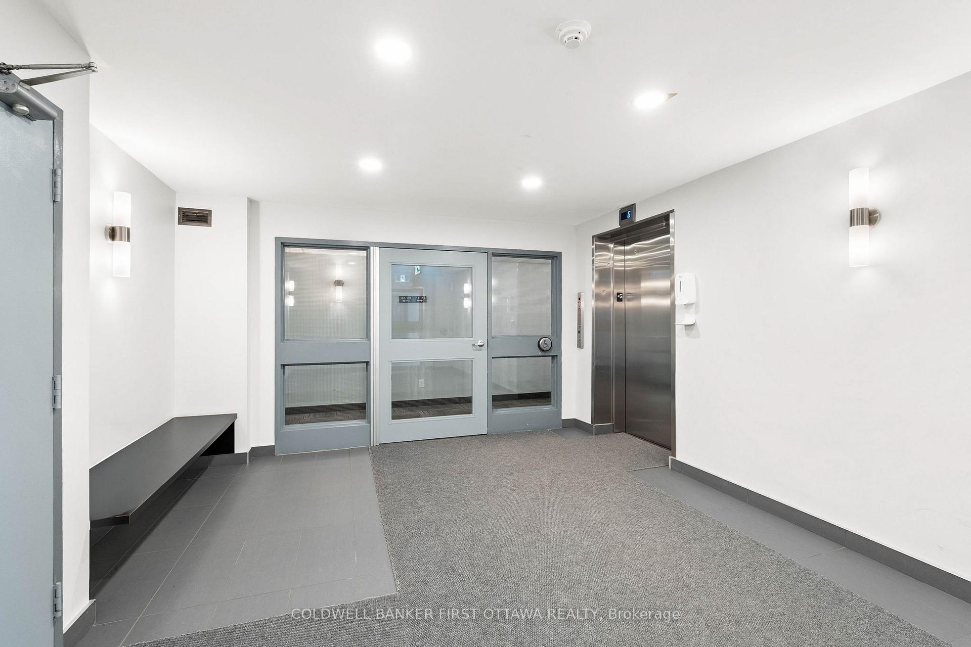 Photo 4 of Unit 400, 216 Viewmount Drive, Ottawa, Borden Farm/Stewart Farm/Carleton Heights/Parkwood Hills — HOMEH