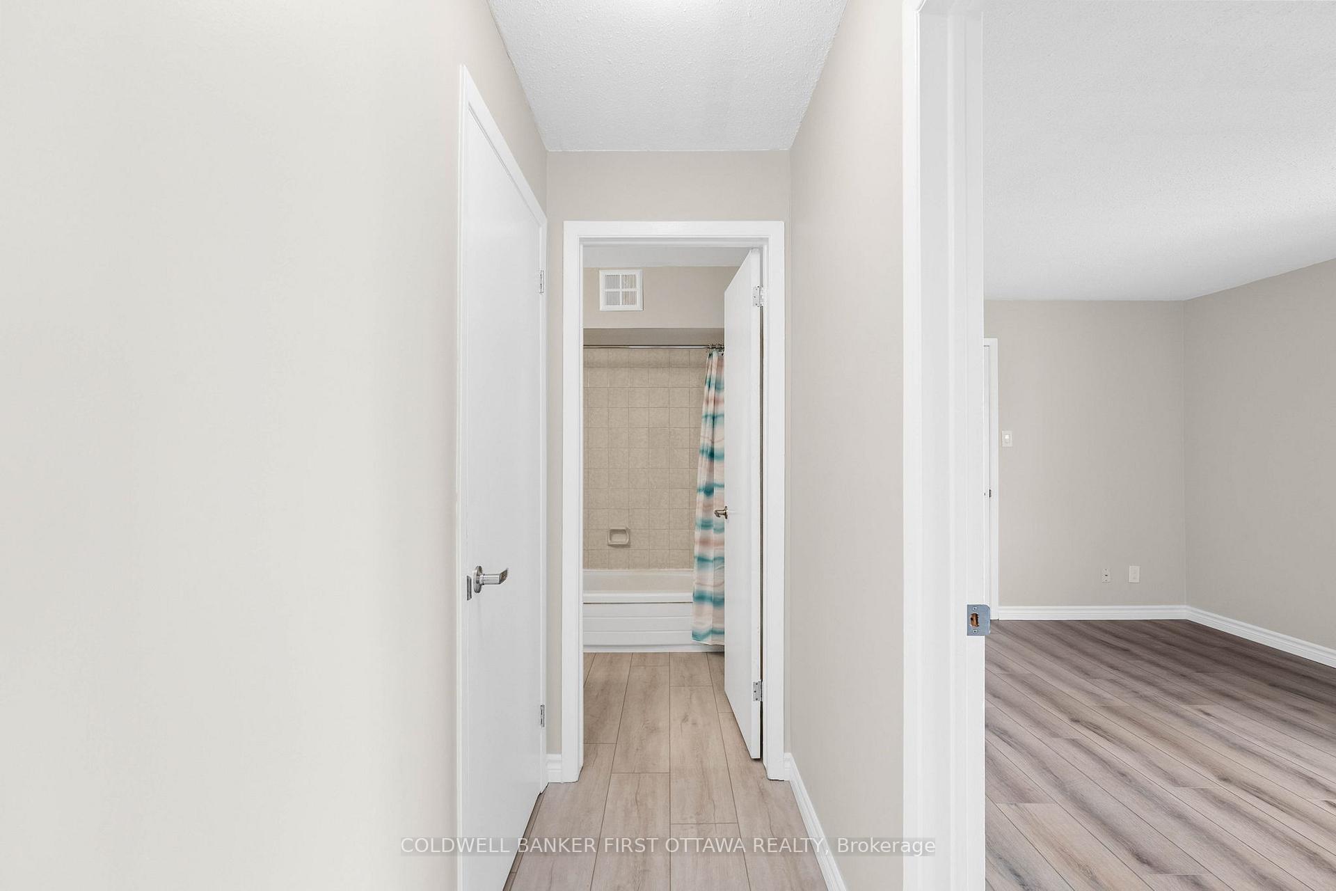 Photo 22 of Unit 400, 216 Viewmount Drive, Ottawa, Borden Farm/Stewart Farm/Carleton Heights/Parkwood Hills — HOMEH