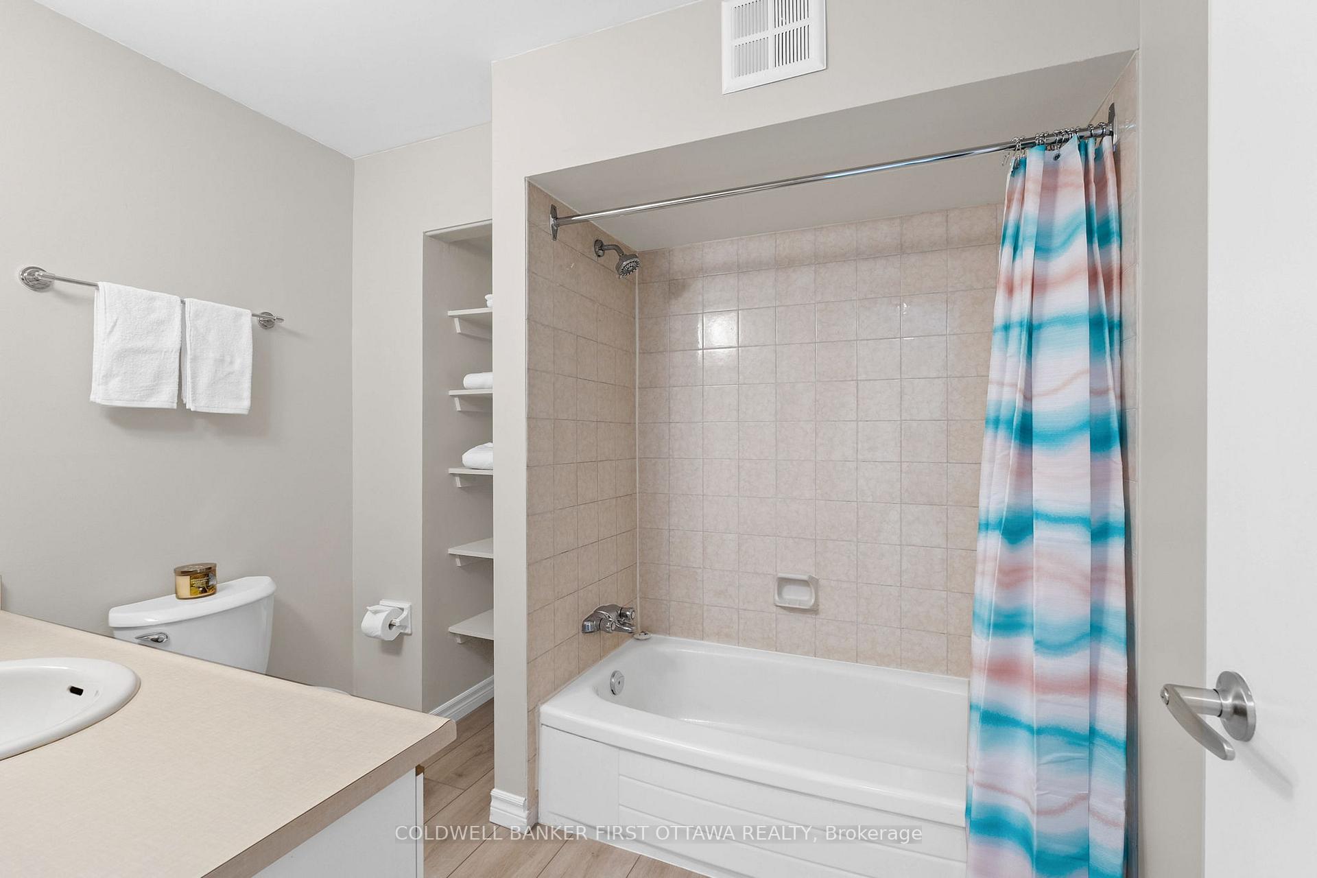 Photo 29 of Unit 400, 216 Viewmount Drive, Ottawa, Borden Farm/Stewart Farm/Carleton Heights/Parkwood Hills — HOMEH