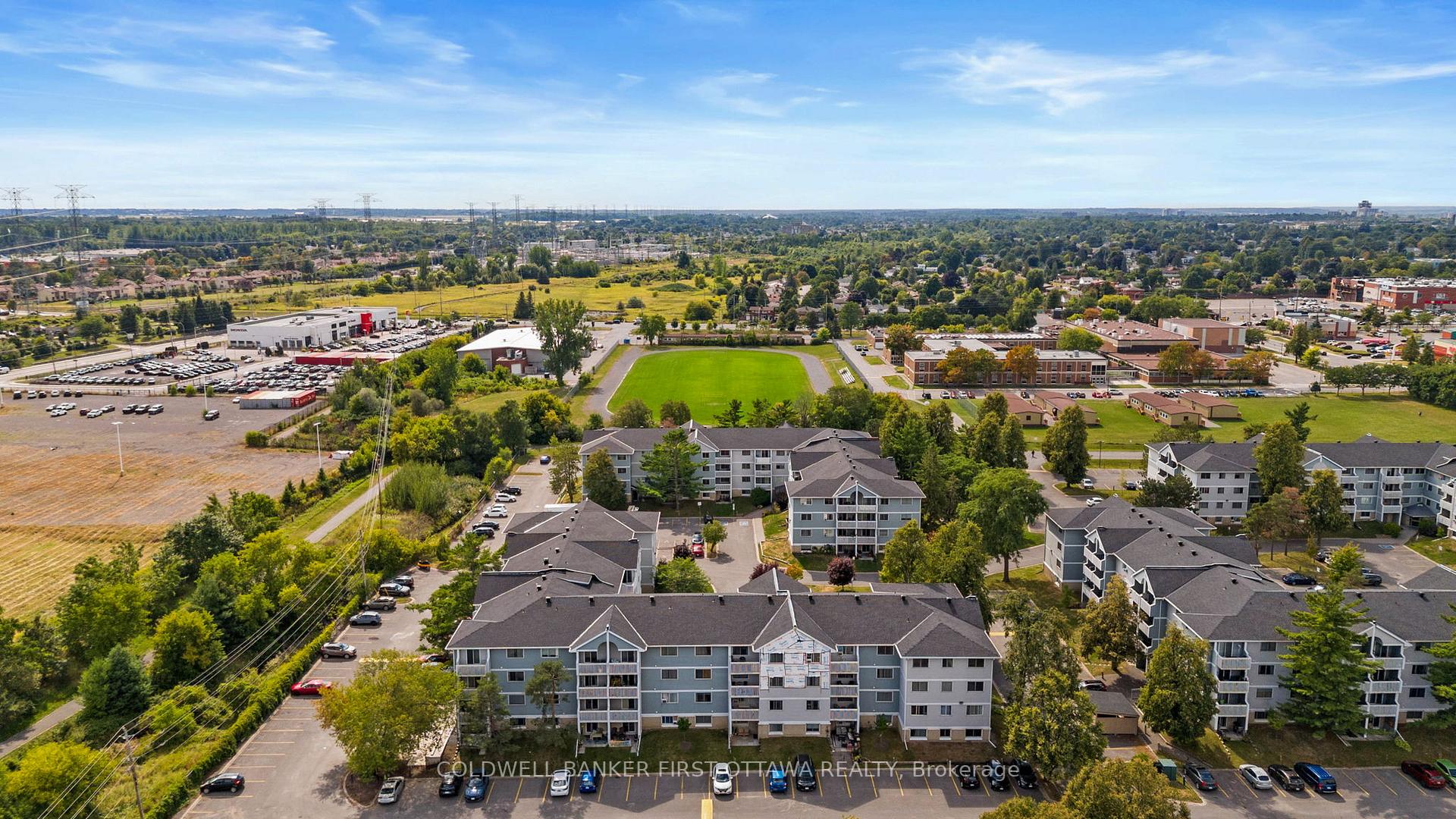 Photo 36 of Unit 400, 216 Viewmount Drive, Ottawa, Borden Farm/Stewart Farm/Carleton Heights/Parkwood Hills — HOMEH
