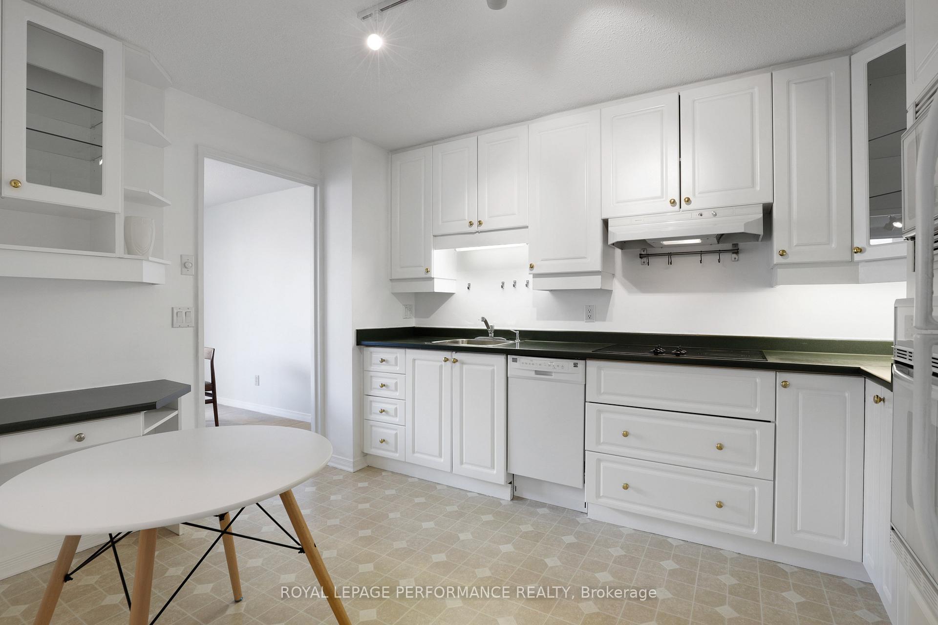 Photo 12 of Unit 802, 1465 Baseline Road, Ottawa, Copeland Park — HOMEH