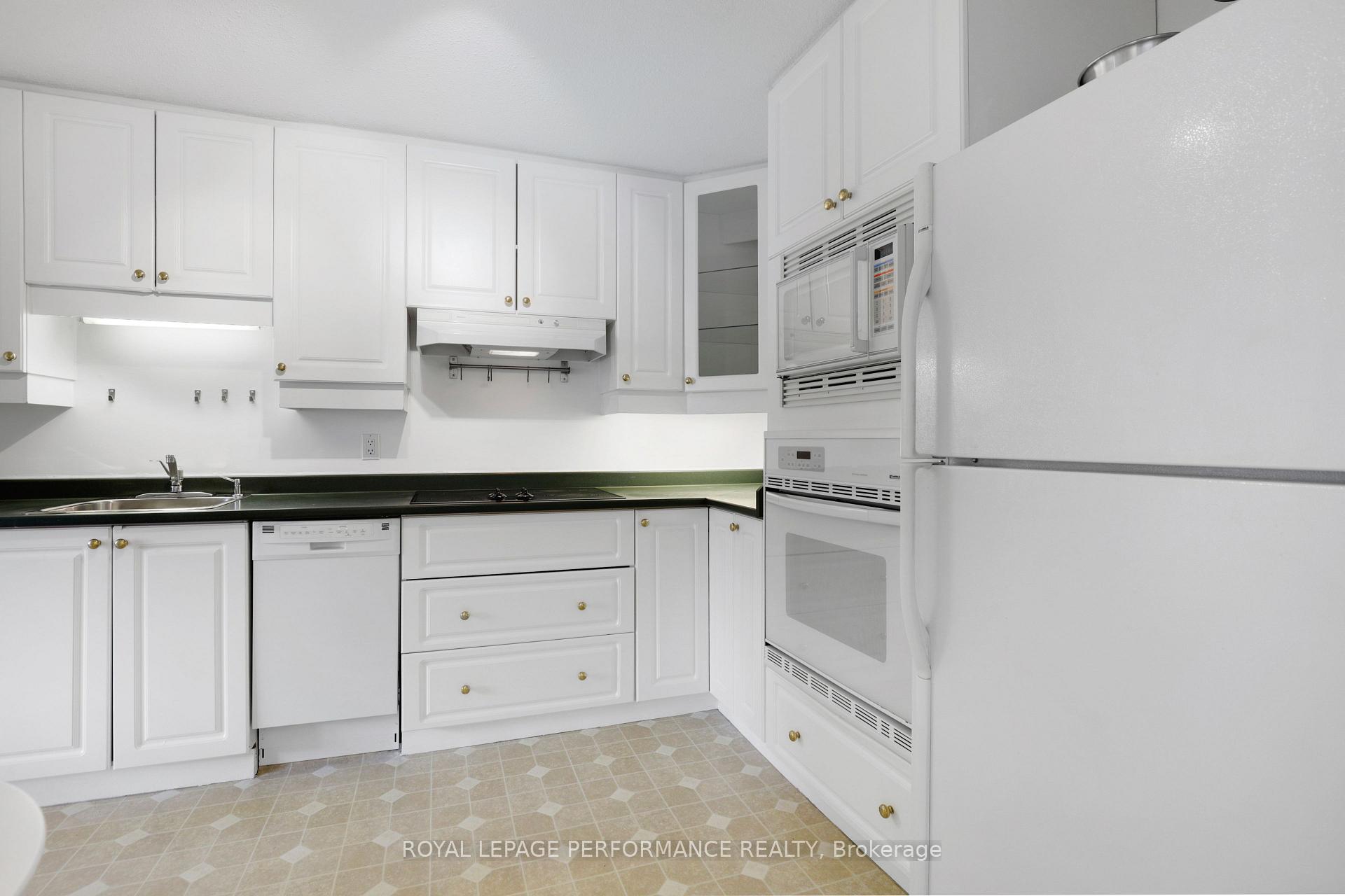 Photo 13 of Unit 802, 1465 Baseline Road, Ottawa, Copeland Park — HOMEH