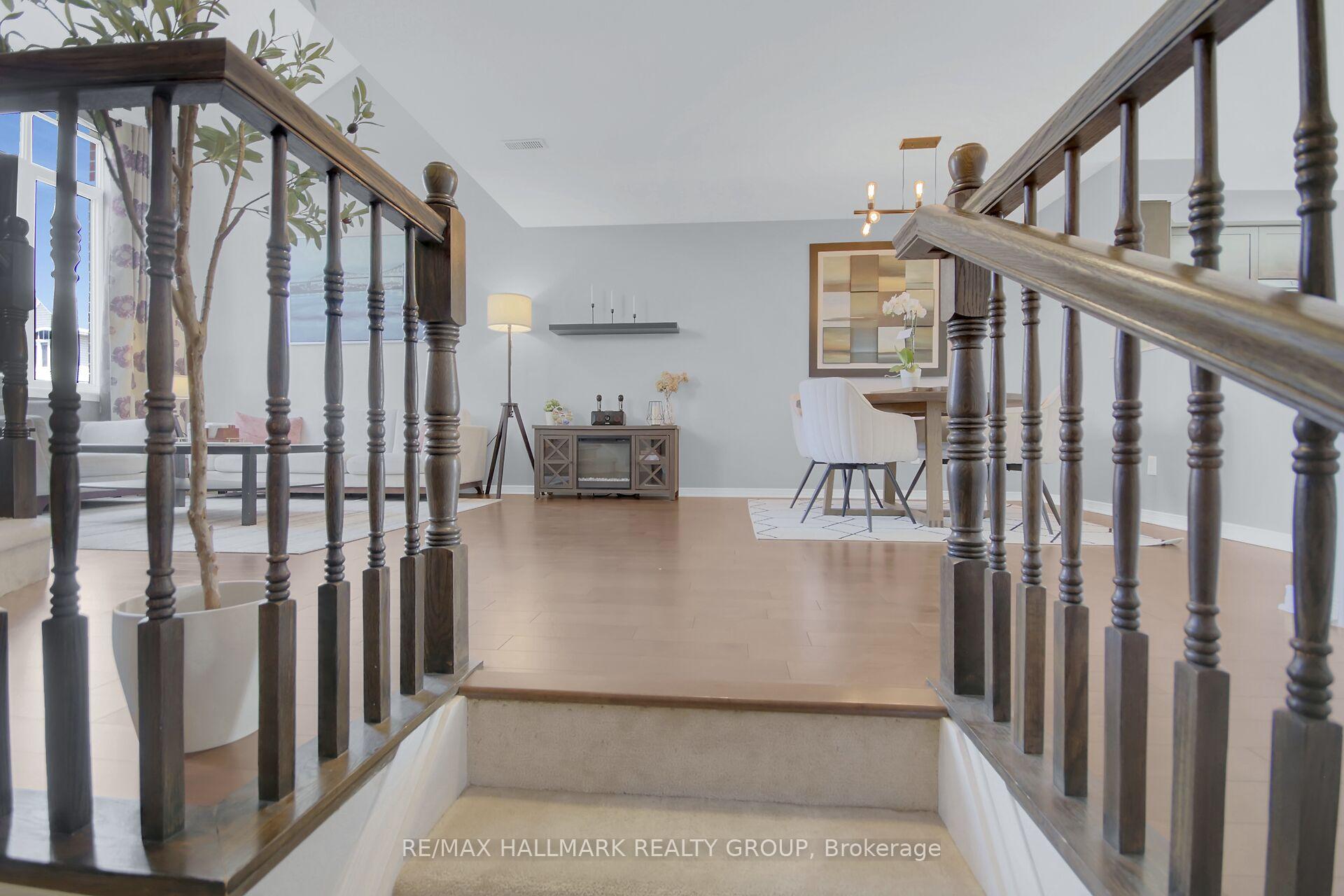 Photo 4 of Unit 9, 671 Reardon Private, Ottawa, Heron Gate/Industrial Park — HOMEH