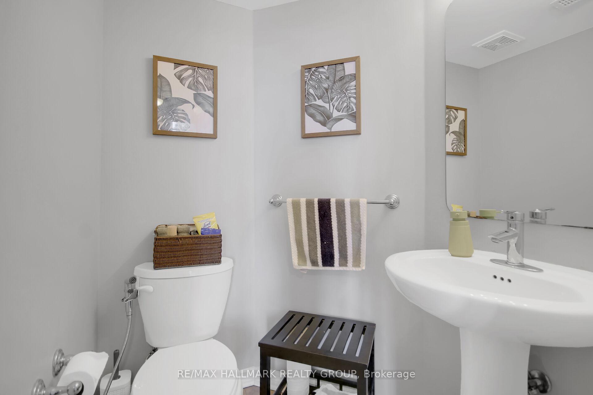 Photo 18 of Unit 9, 671 Reardon Private, Ottawa, Heron Gate/Industrial Park — HOMEH