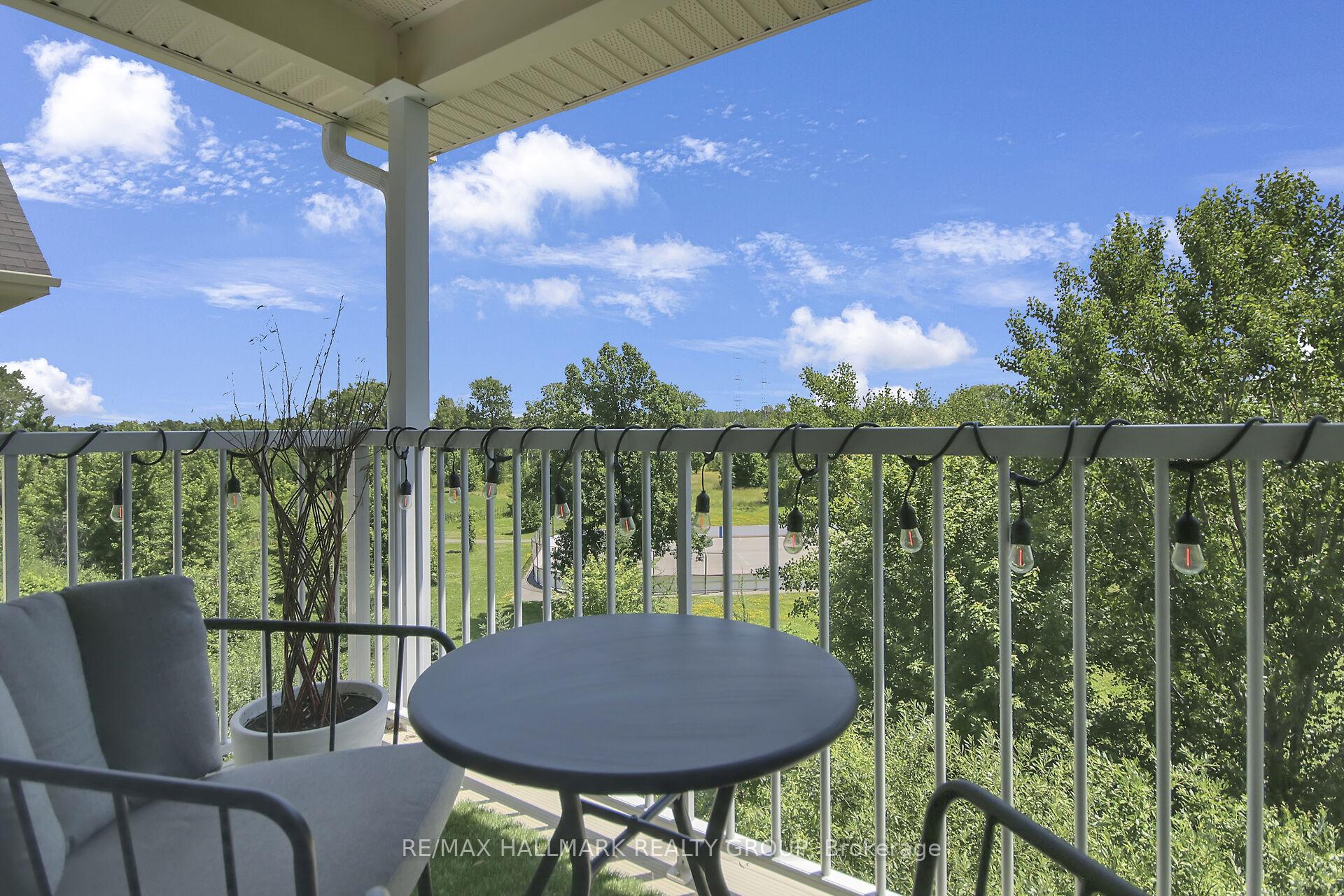 Photo 23 of Unit 9, 671 Reardon Private, Ottawa, Heron Gate/Industrial Park — HOMEH