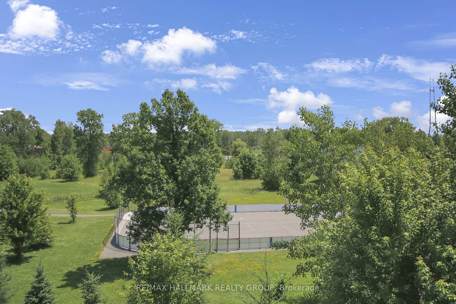 Photo 24 of Unit 9, 671 Reardon Private, Ottawa, Heron Gate/Industrial Park — HOMEH