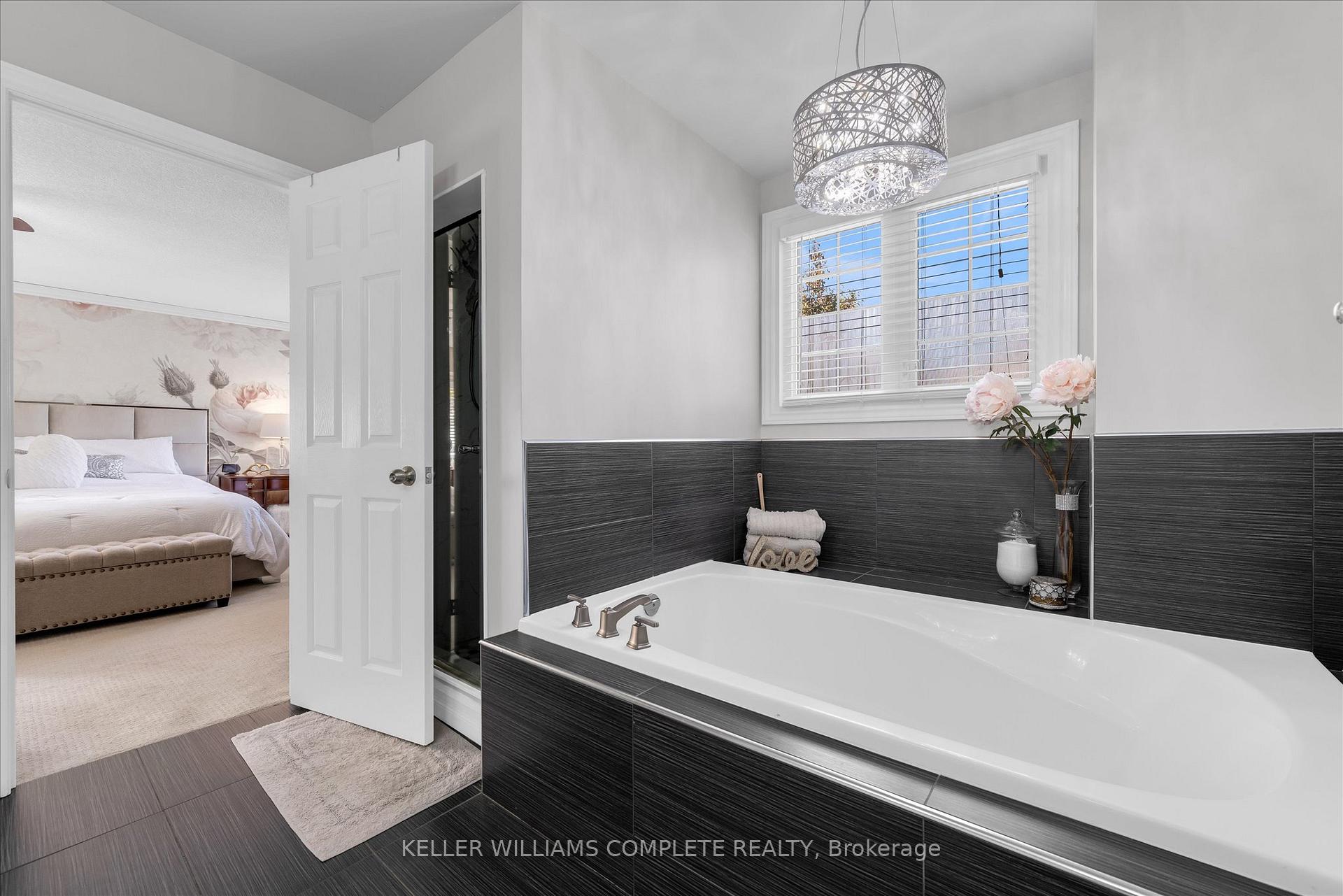 Photo 19 of Unit 14, 286 Hamilton Drive, Hamilton, Ancaster — HOMEH