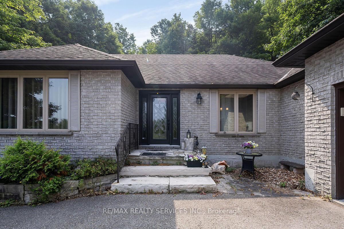 Photo 2 of 16 Patrick Drive, Erin, Rural Erin — HOMEH