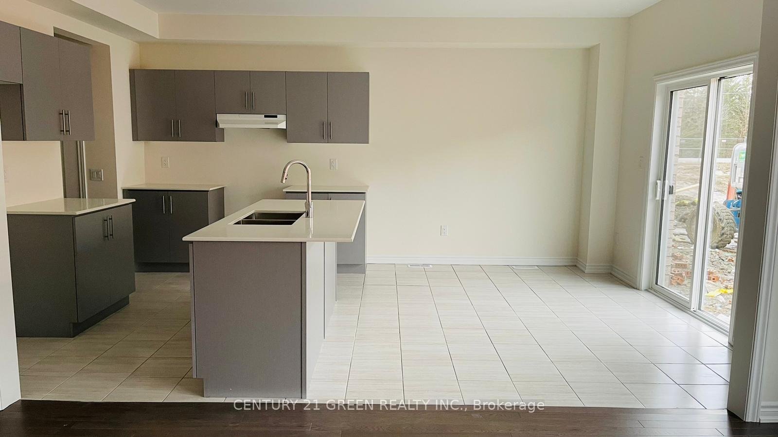 Photo 3 of 85 Richard Davies Crescent, Clarington, Bowmanville — HOMEH
