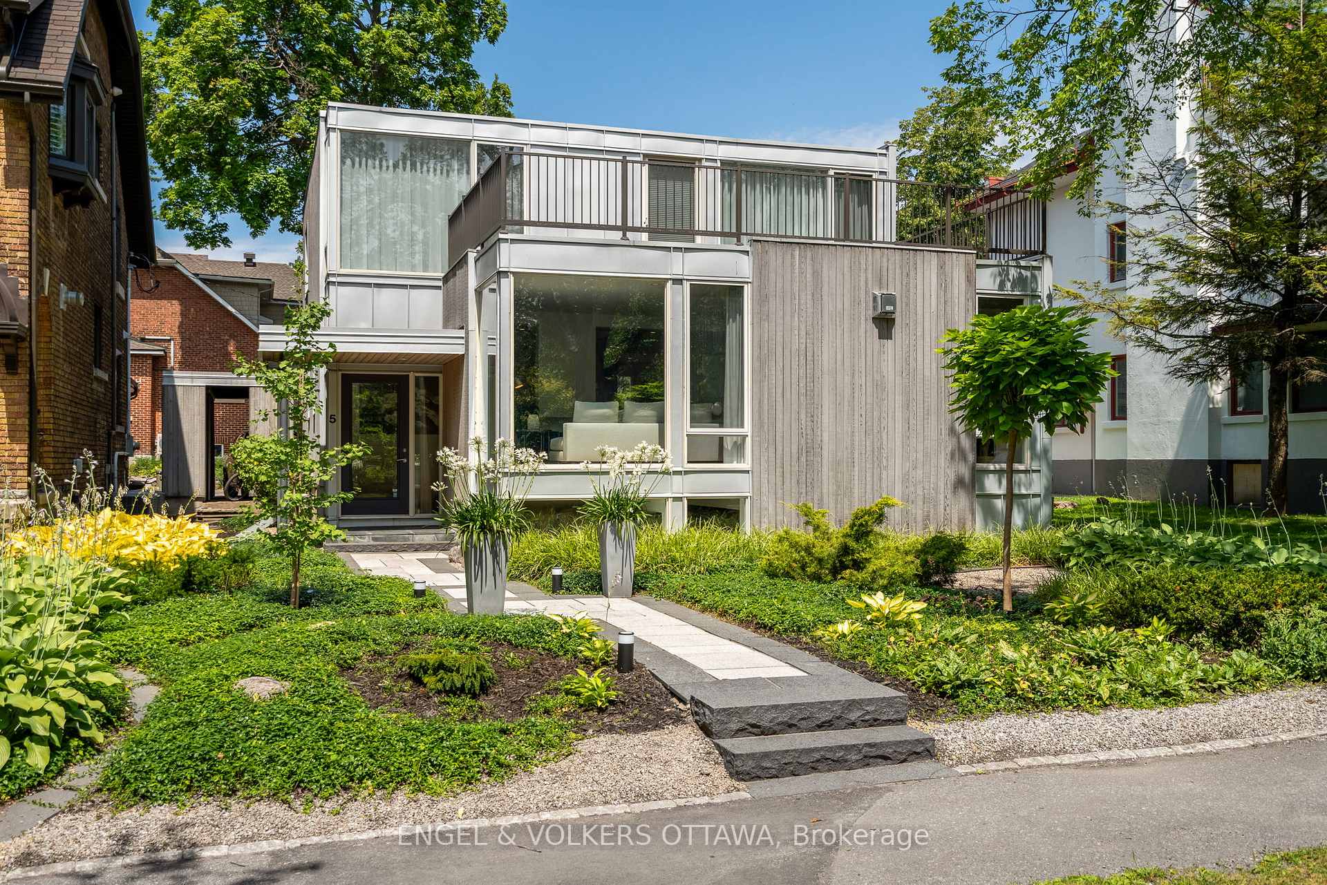 Front of 5 Clemow Avenue