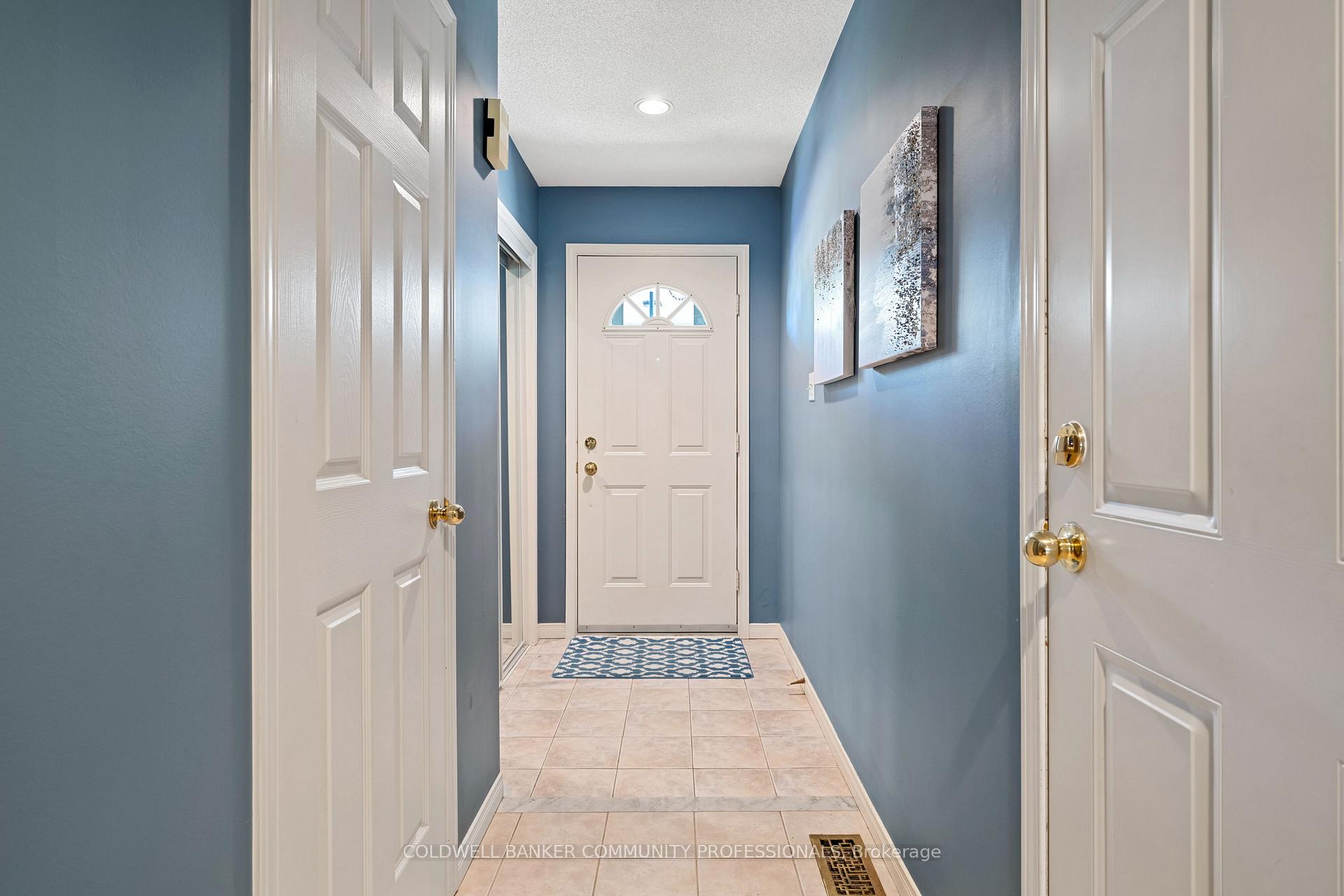 Photo 5 of Unit 14, 1809 Upper Wentworth Street, Hamilton, Chappel — HOMEH