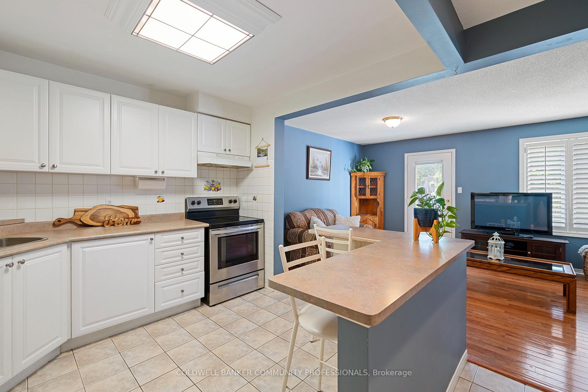 Photo 7 of Unit 14, 1809 Upper Wentworth Street, Hamilton, Chappel — HOMEH