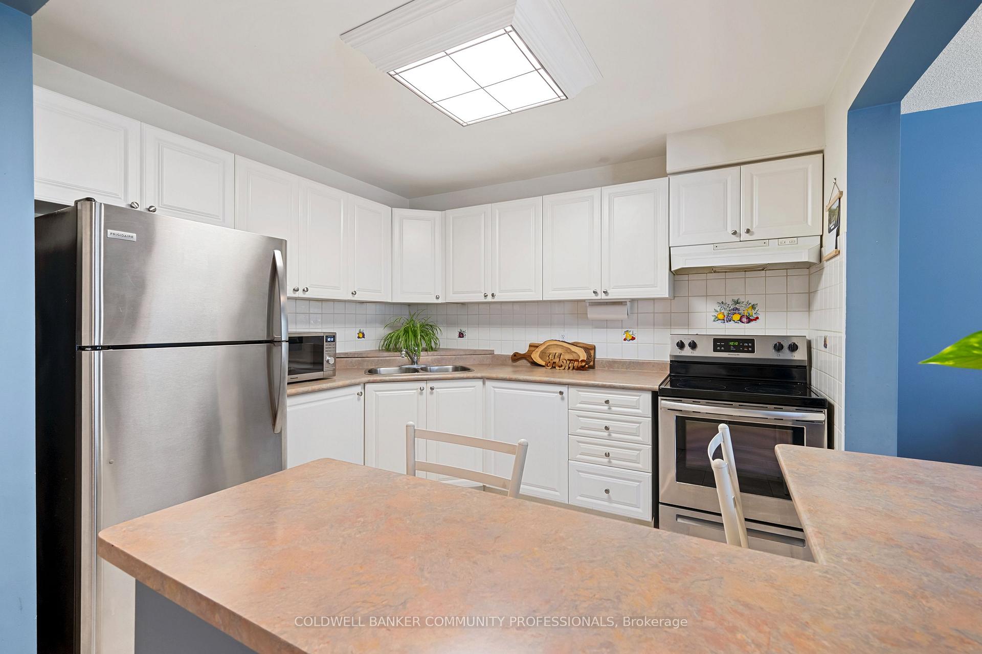 Photo 8 of Unit 14, 1809 Upper Wentworth Street, Hamilton, Chappel — HOMEH