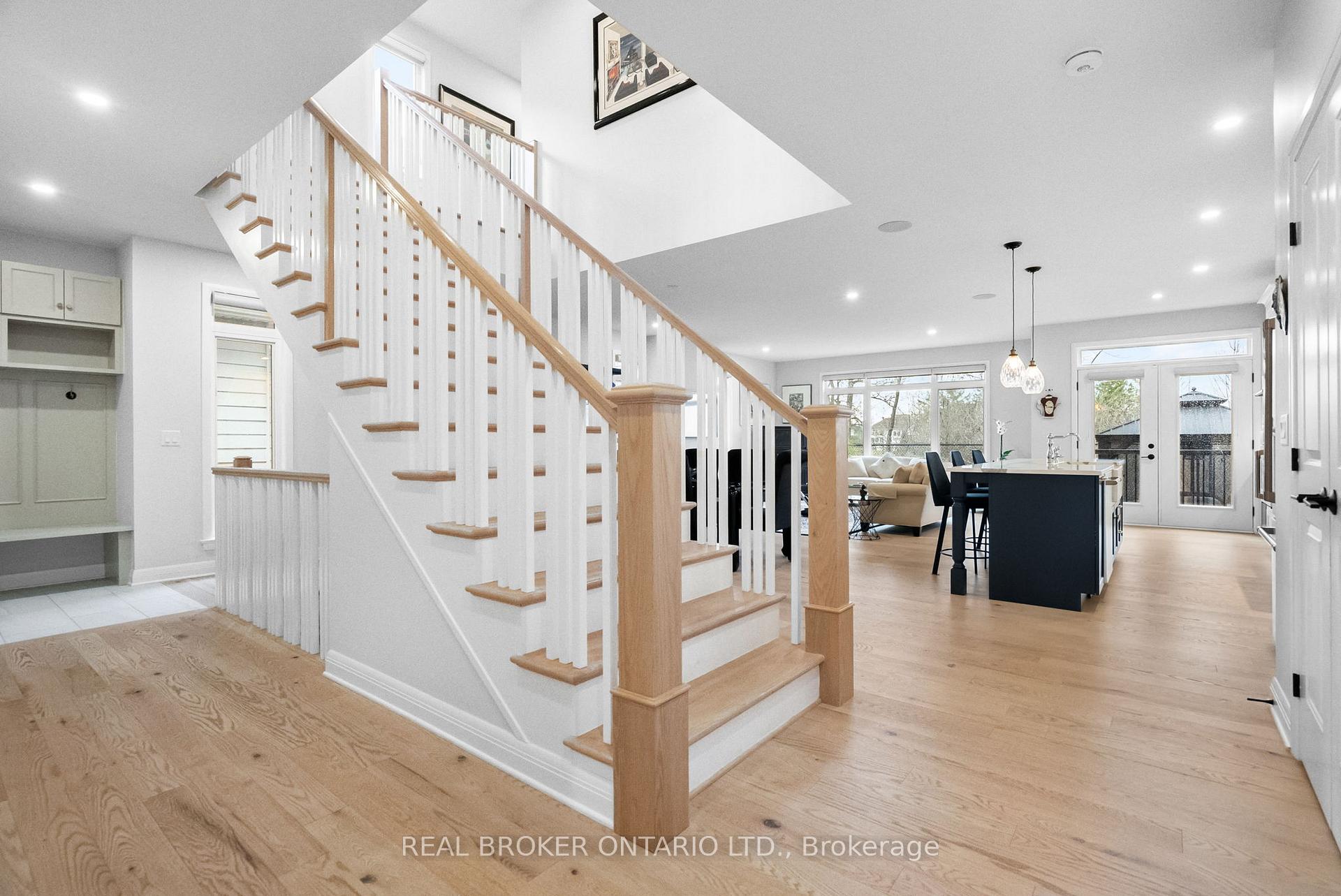 Photo 4 of 62 Stanhope Court, Ottawa, Barrhaven - Stonebridge — HOMEH
