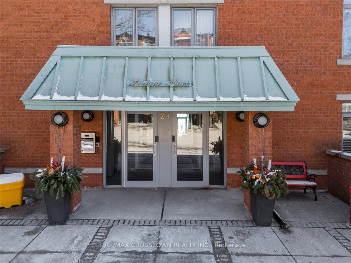 Photo 1 of Unit 301, 21 Kempenfelt Drive, Barrie, North Shore — HOMEH
