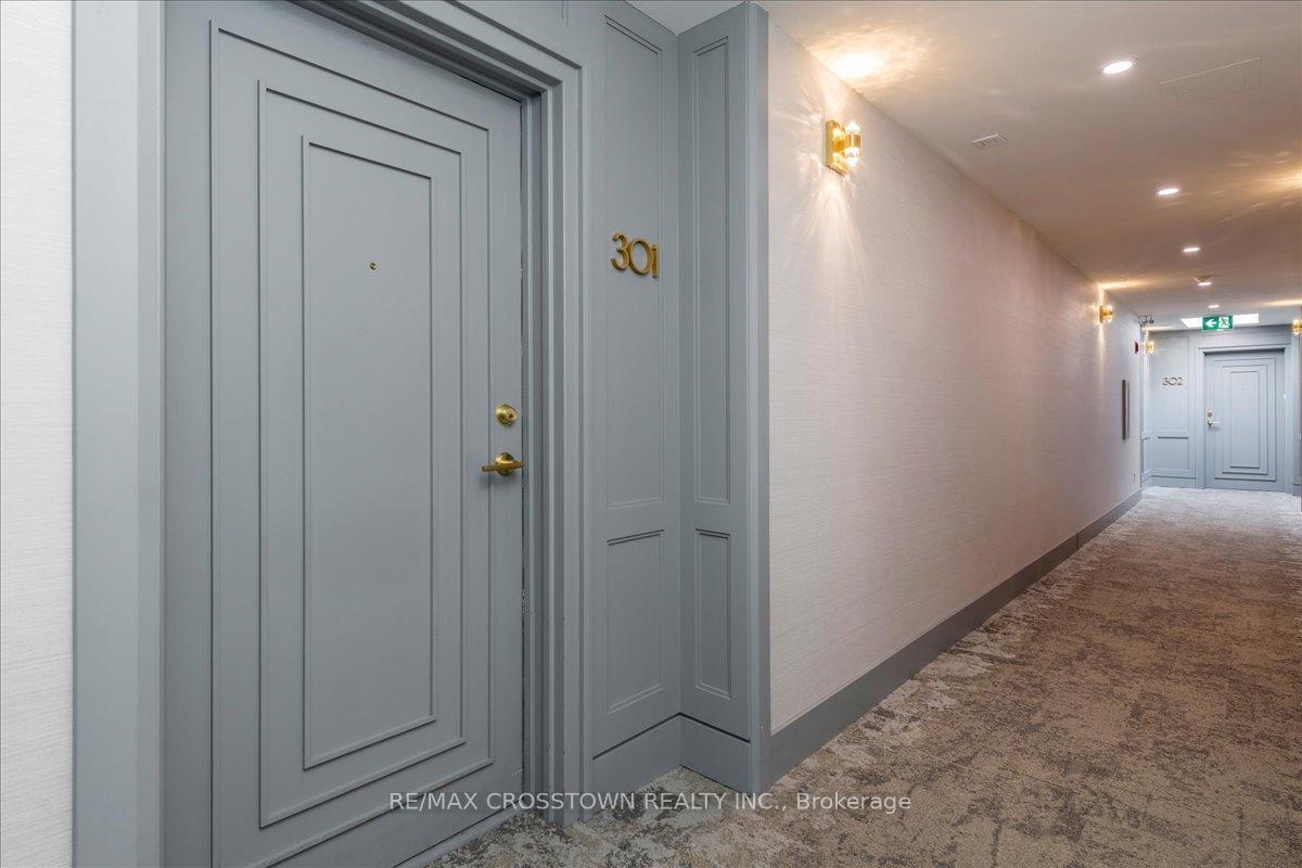 Photo 4 of Unit 301, 21 Kempenfelt Drive, Barrie, North Shore — HOMEH