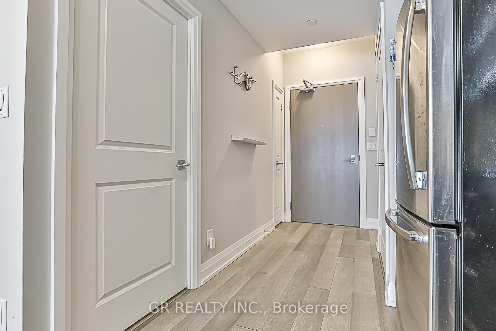 Photo 6 of Unit 910, 7167 Yonge Street, Markham, Grandview — HOMEH
