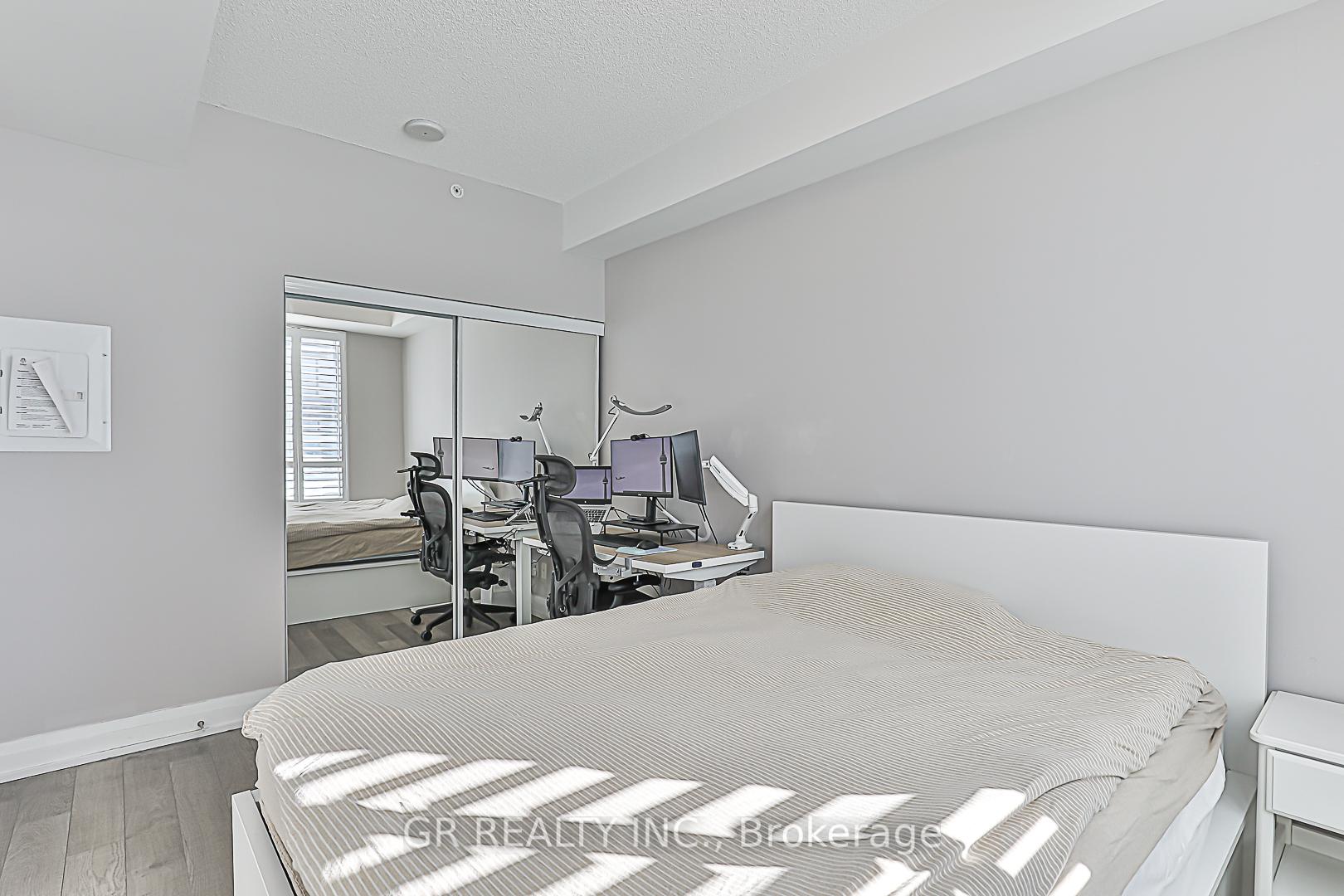 Photo 17 of Unit 910, 7167 Yonge Street, Markham, Grandview — HOMEH