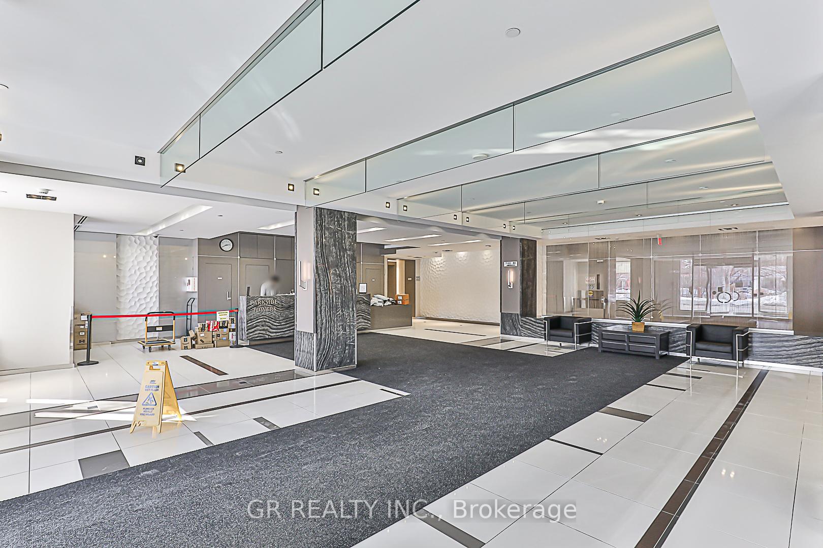 Photo 24 of Unit 910, 7167 Yonge Street, Markham, Grandview — HOMEH