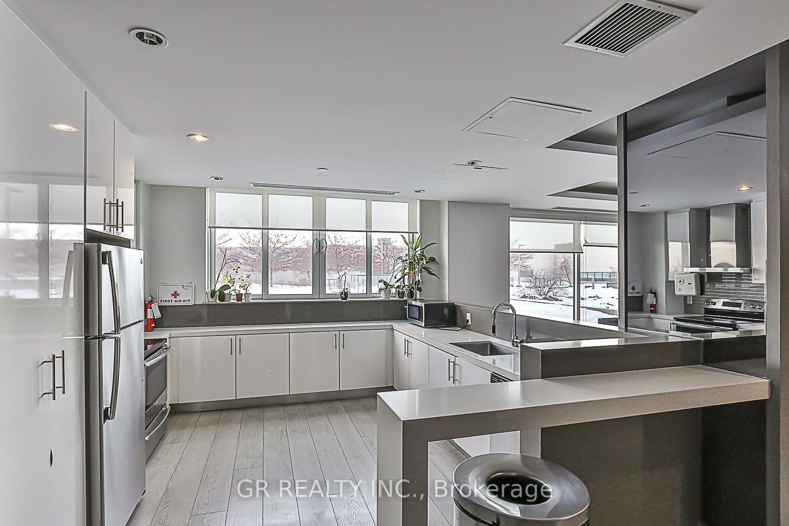 Photo 31 of Unit 910, 7167 Yonge Street, Markham, Grandview — HOMEH