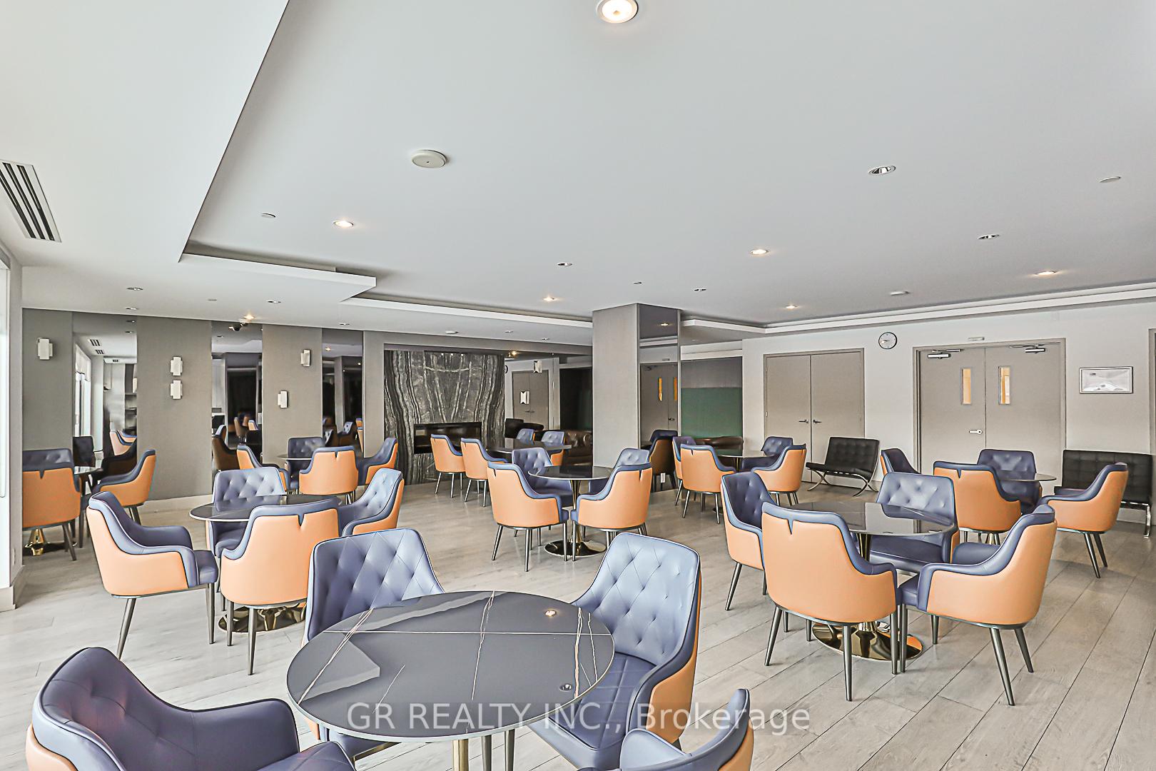 Photo 32 of Unit 910, 7167 Yonge Street, Markham, Grandview — HOMEH