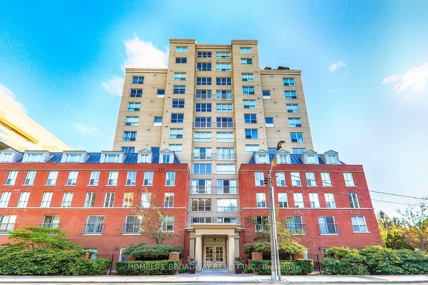 Front of Unit 406, 119 Merton Street